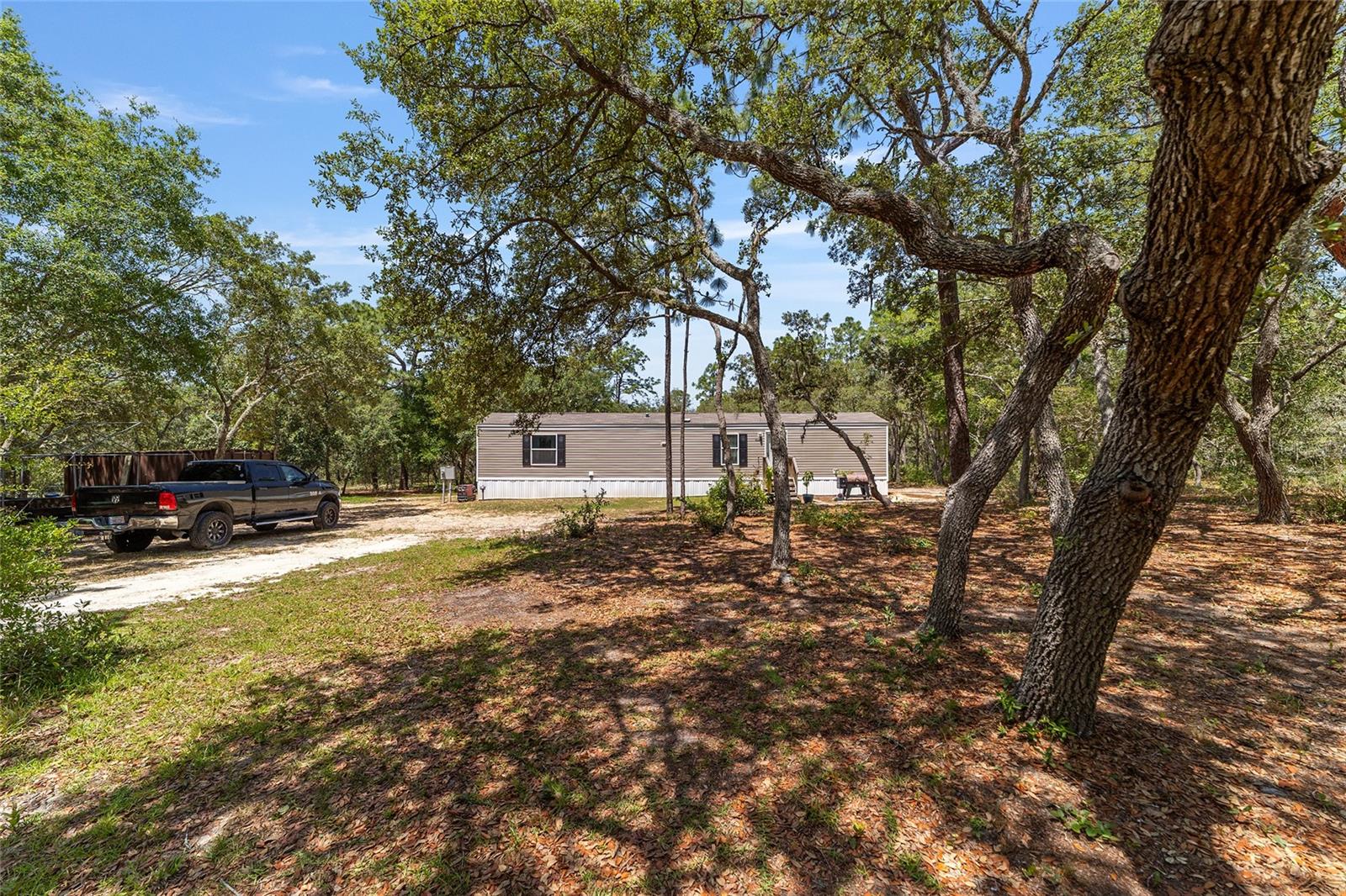 Image 19 of 39 For 9088 Berkshire Avenue