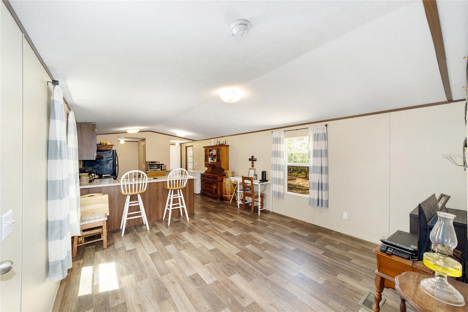 Image 3 of 39 For 9088 Berkshire Avenue