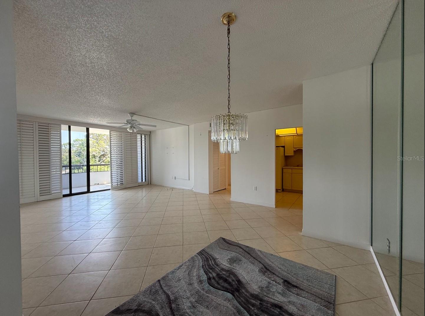 Listing photo id 8 for 30 Turner Street 401