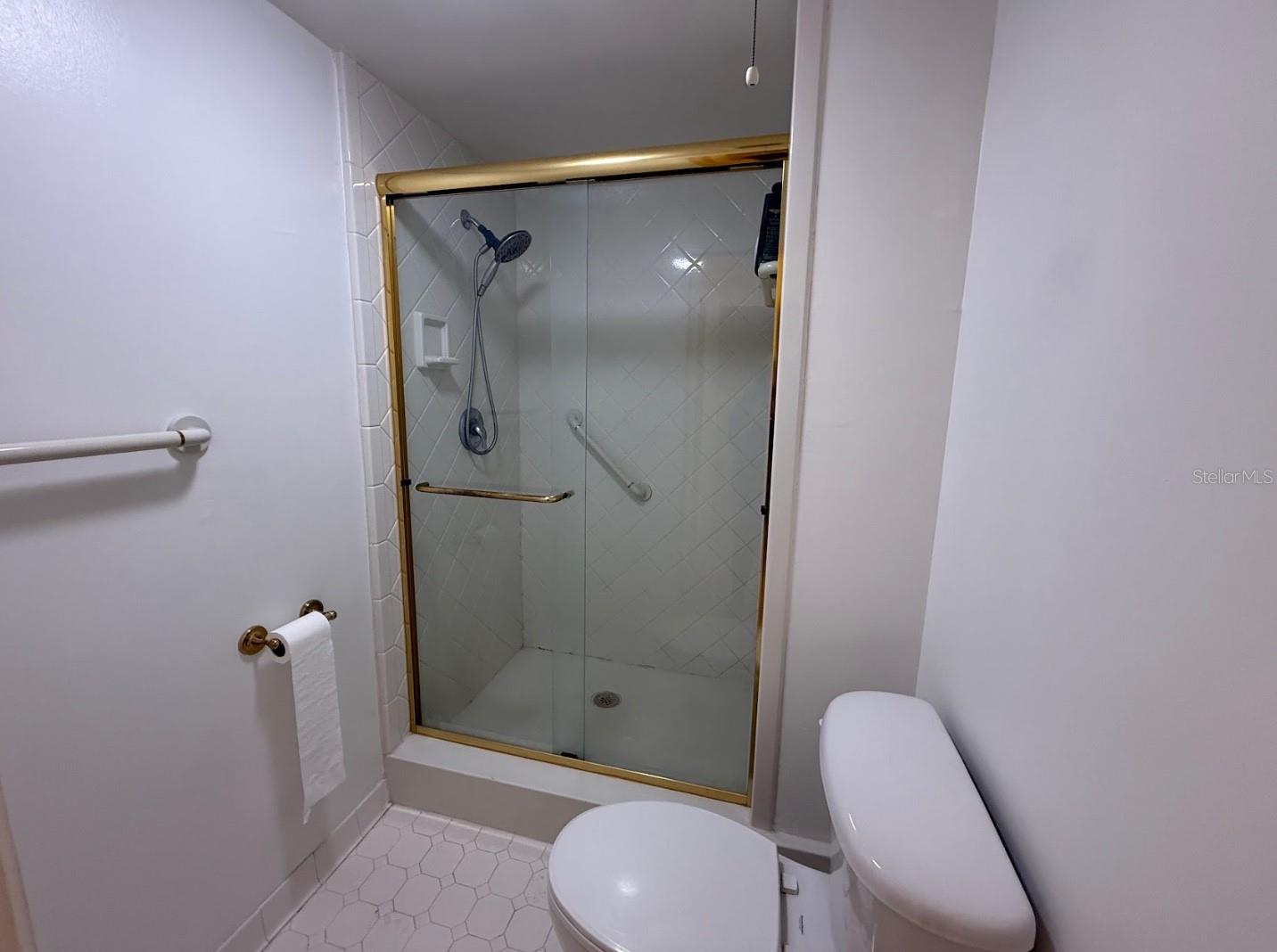 Listing photo id 16 for 30 Turner Street 401