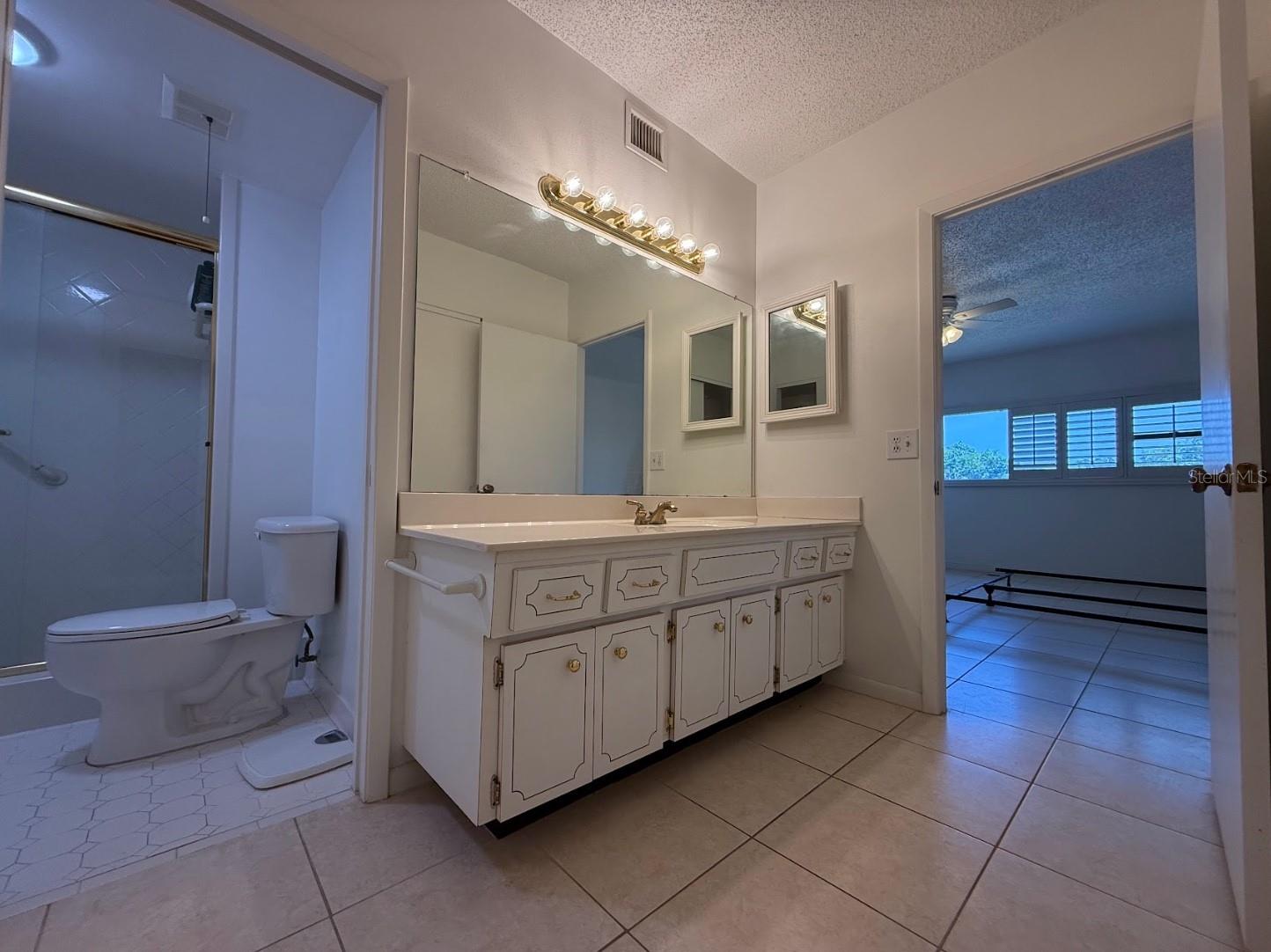 Listing photo id 17 for 30 Turner Street 401