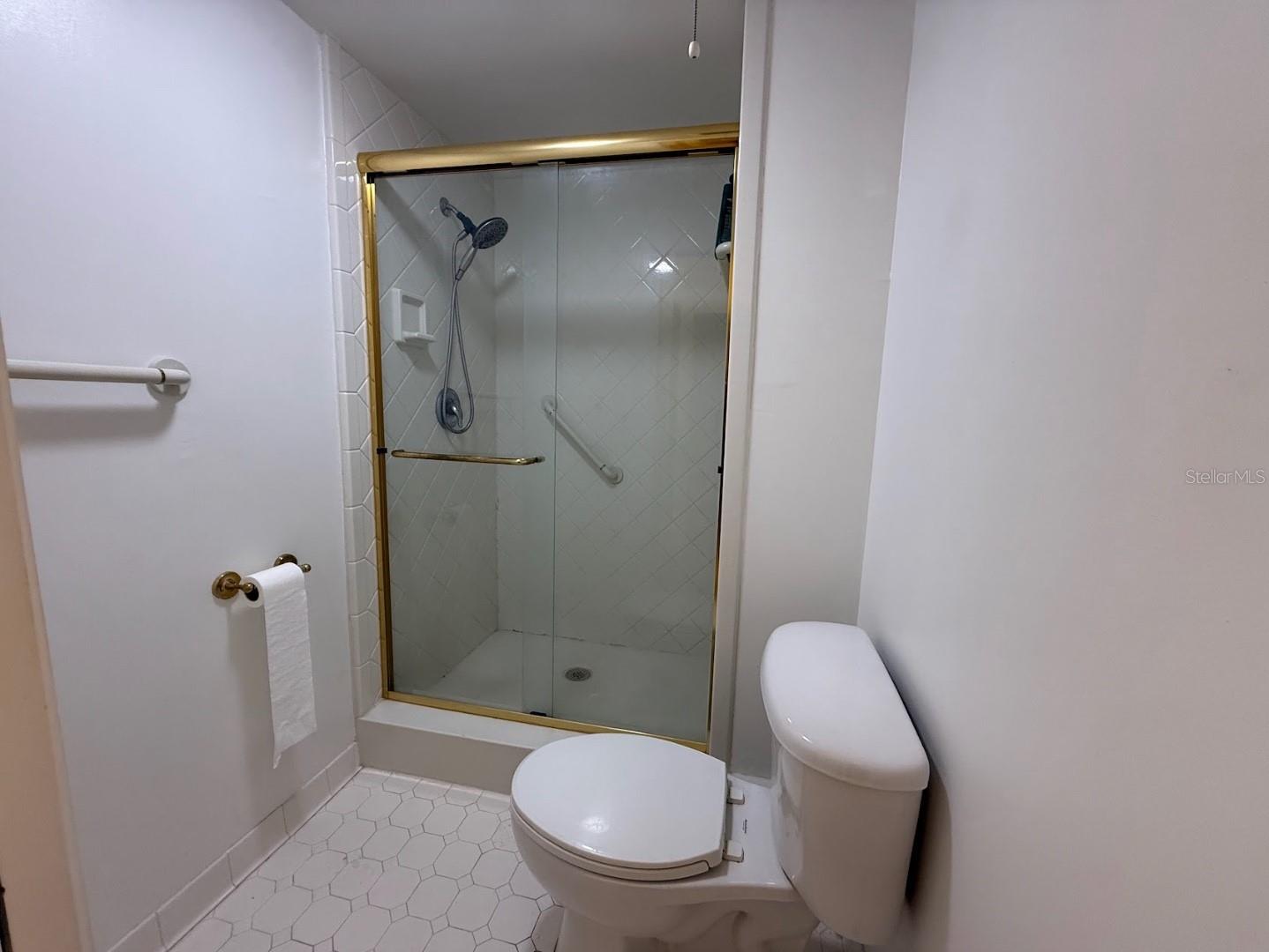 Listing photo id 19 for 30 Turner Street 401