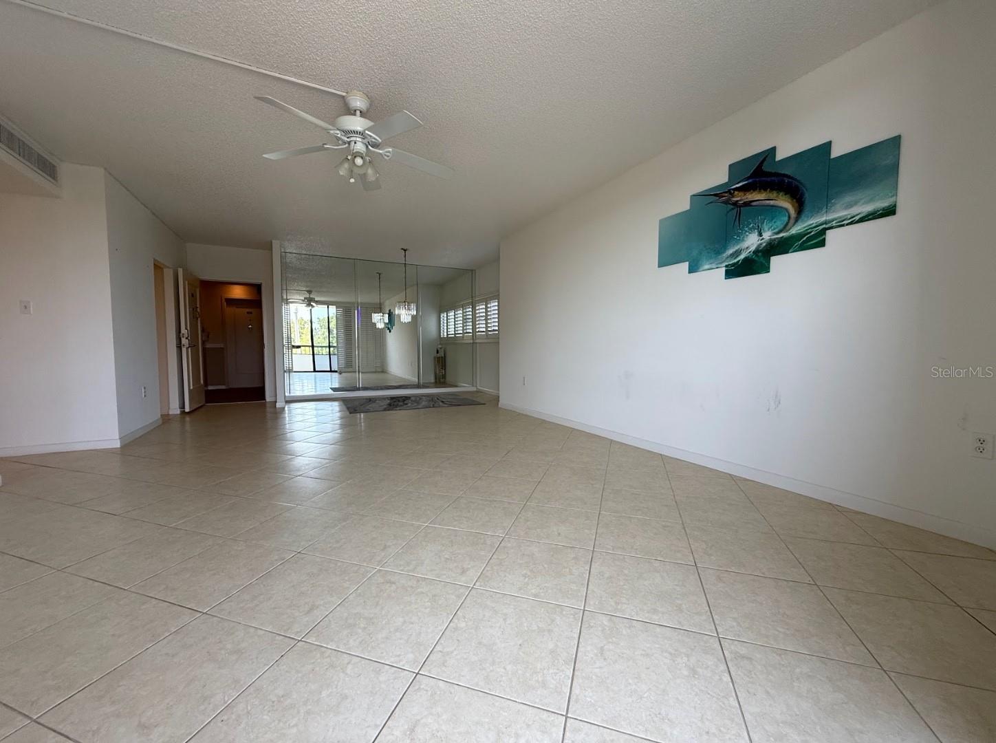 Listing photo id 4 for 30 Turner Street 401