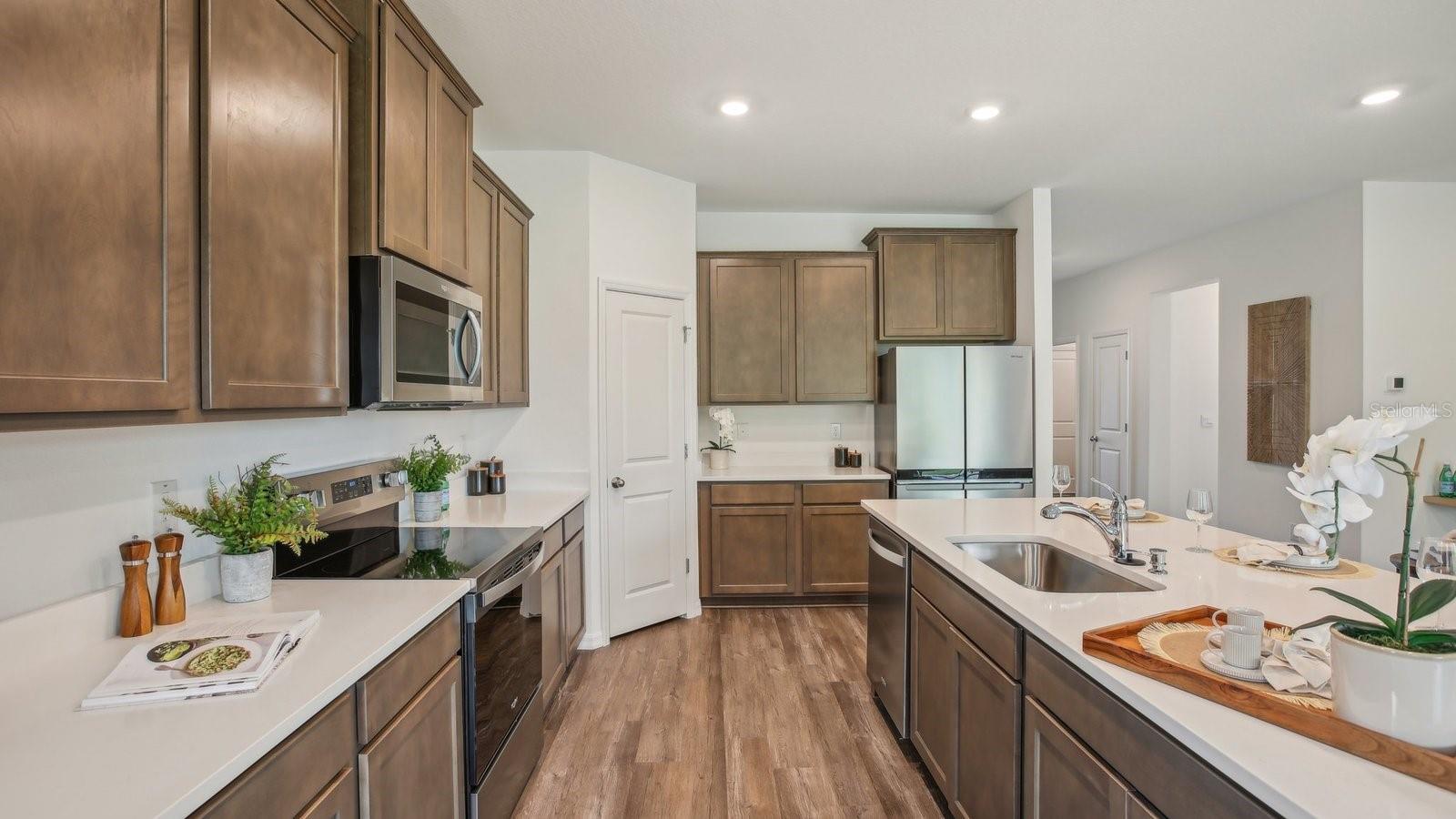 Listing photo id 13 for 2263 Rikkola Lane