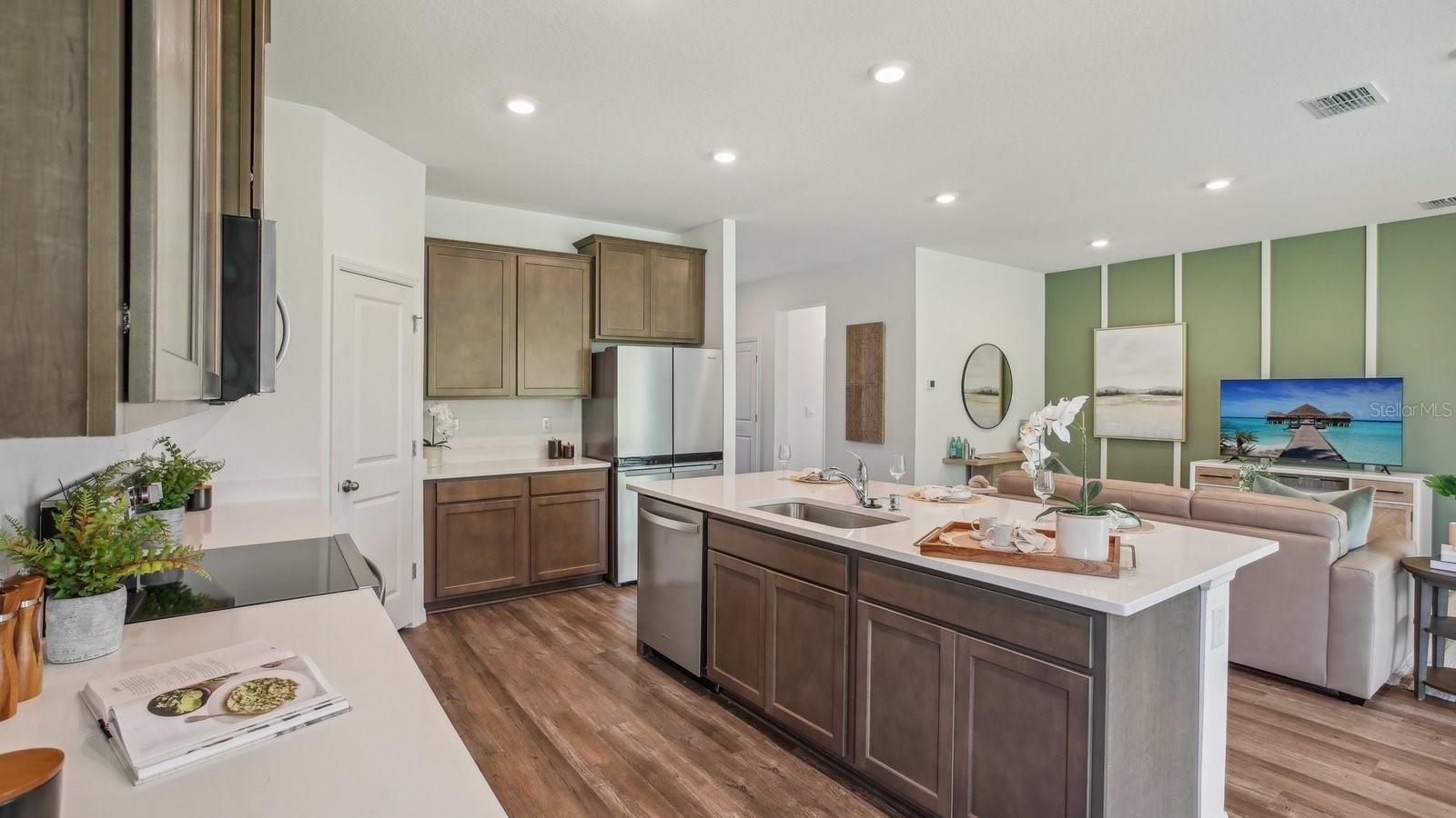 Listing photo id 14 for 2263 Rikkola Lane