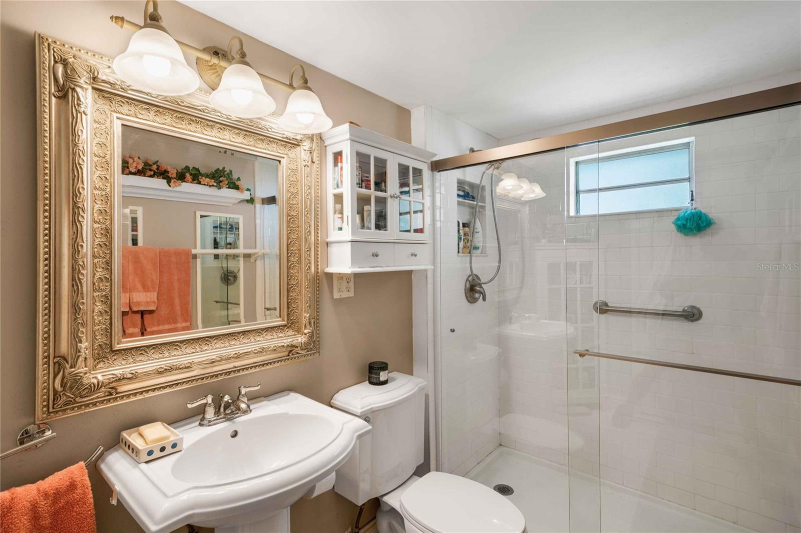 Listing photo id 10 for 13465 Hillbilly Lane