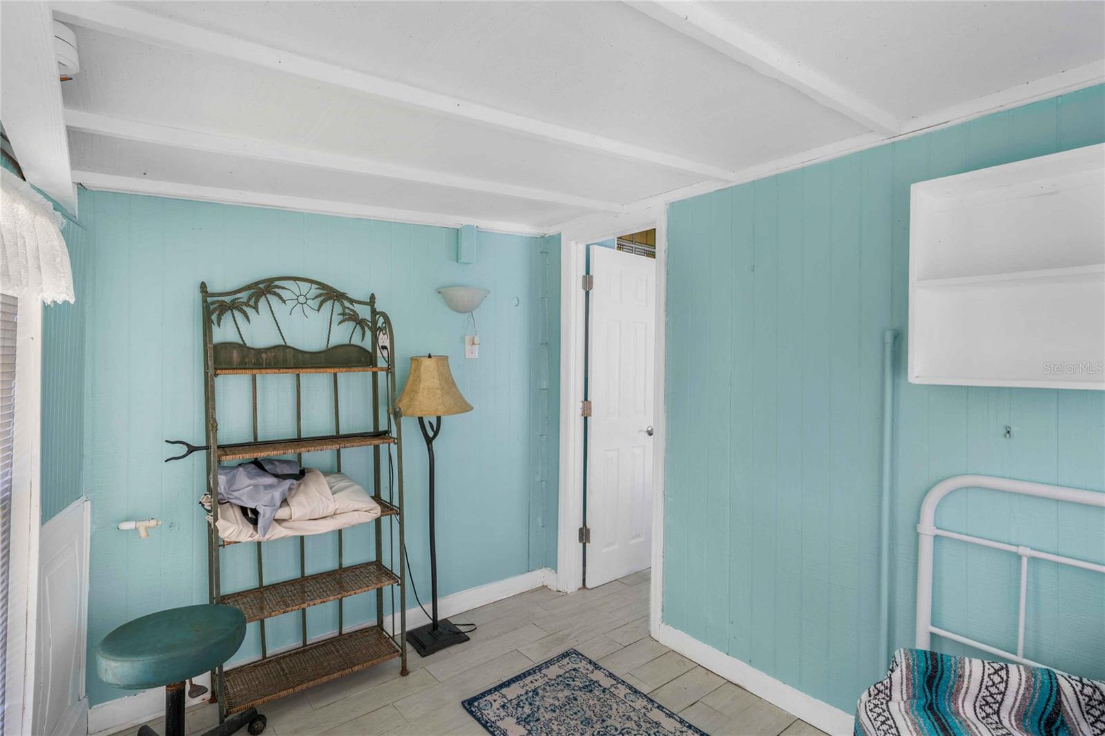 Listing photo id 20 for 13465 Hillbilly Lane