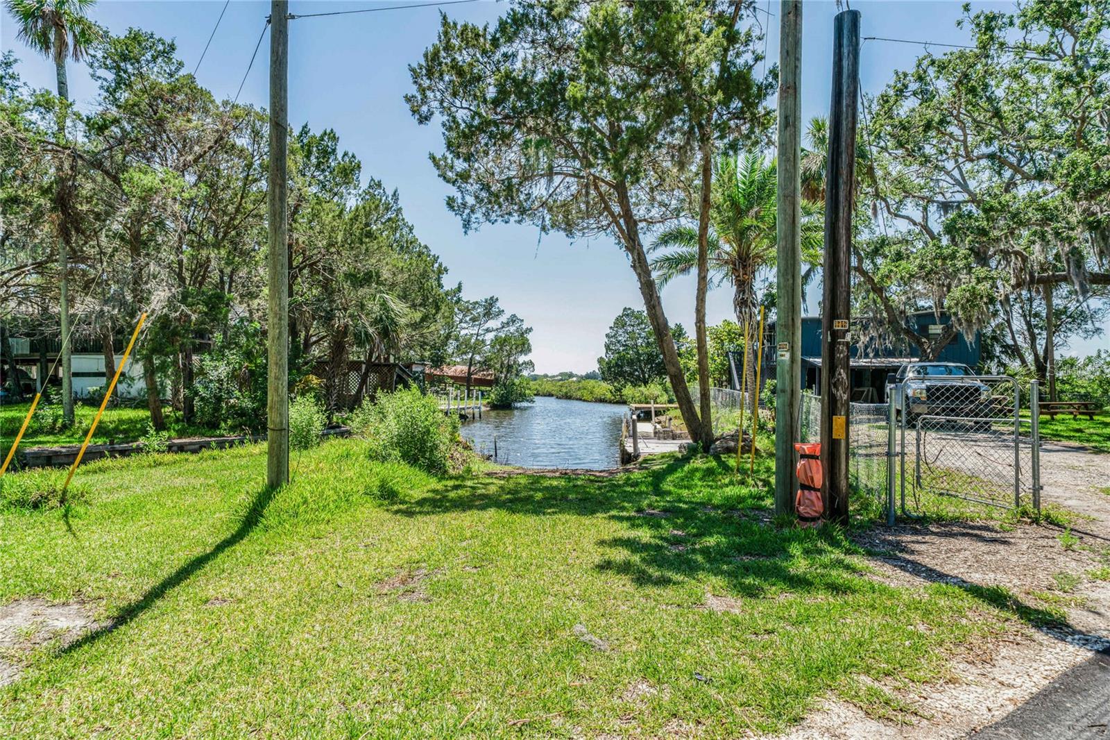 Listing photo id 46 for 13465 Hillbilly Lane