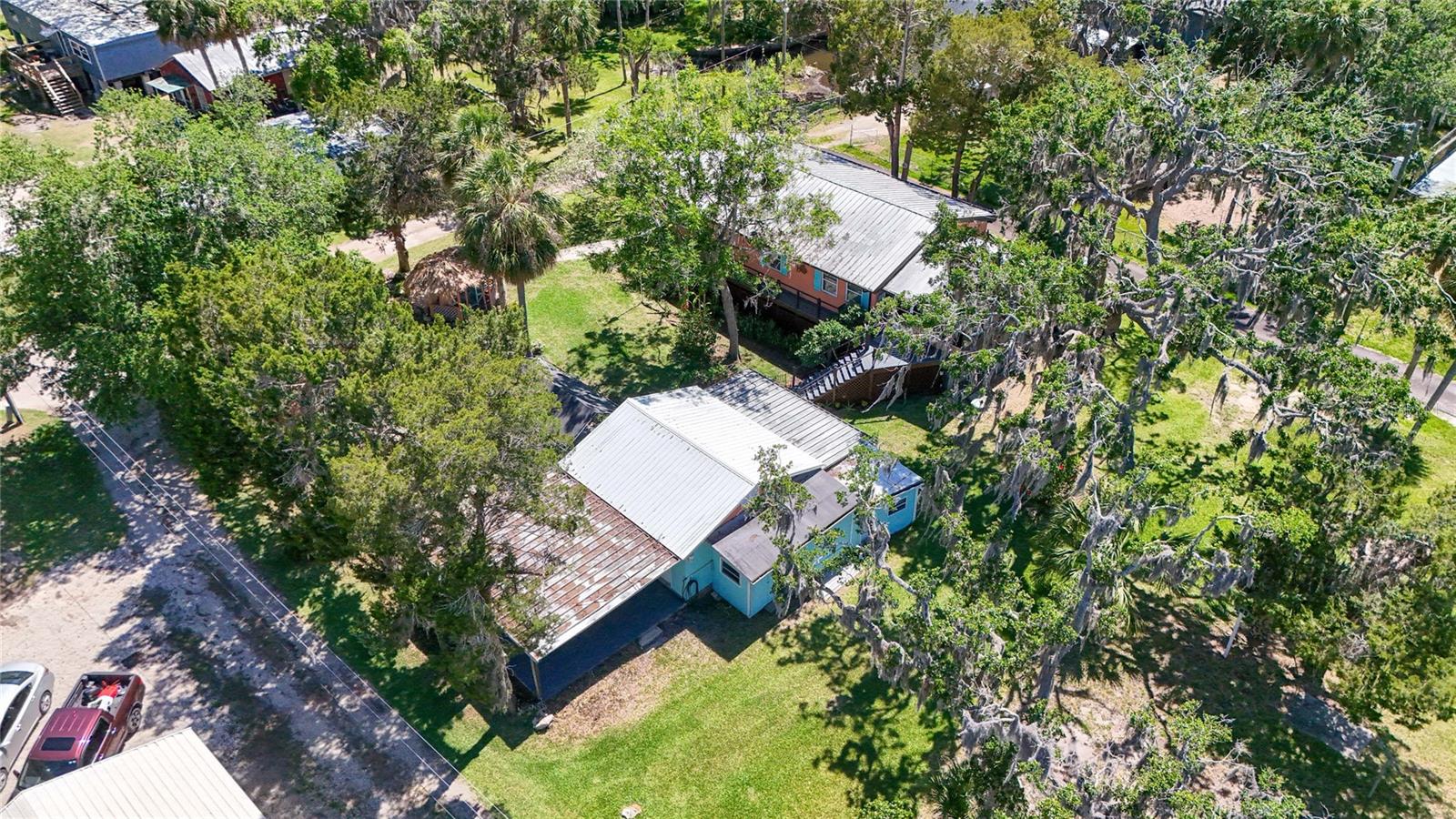 Listing photo id 51 for 13465 Hillbilly Lane