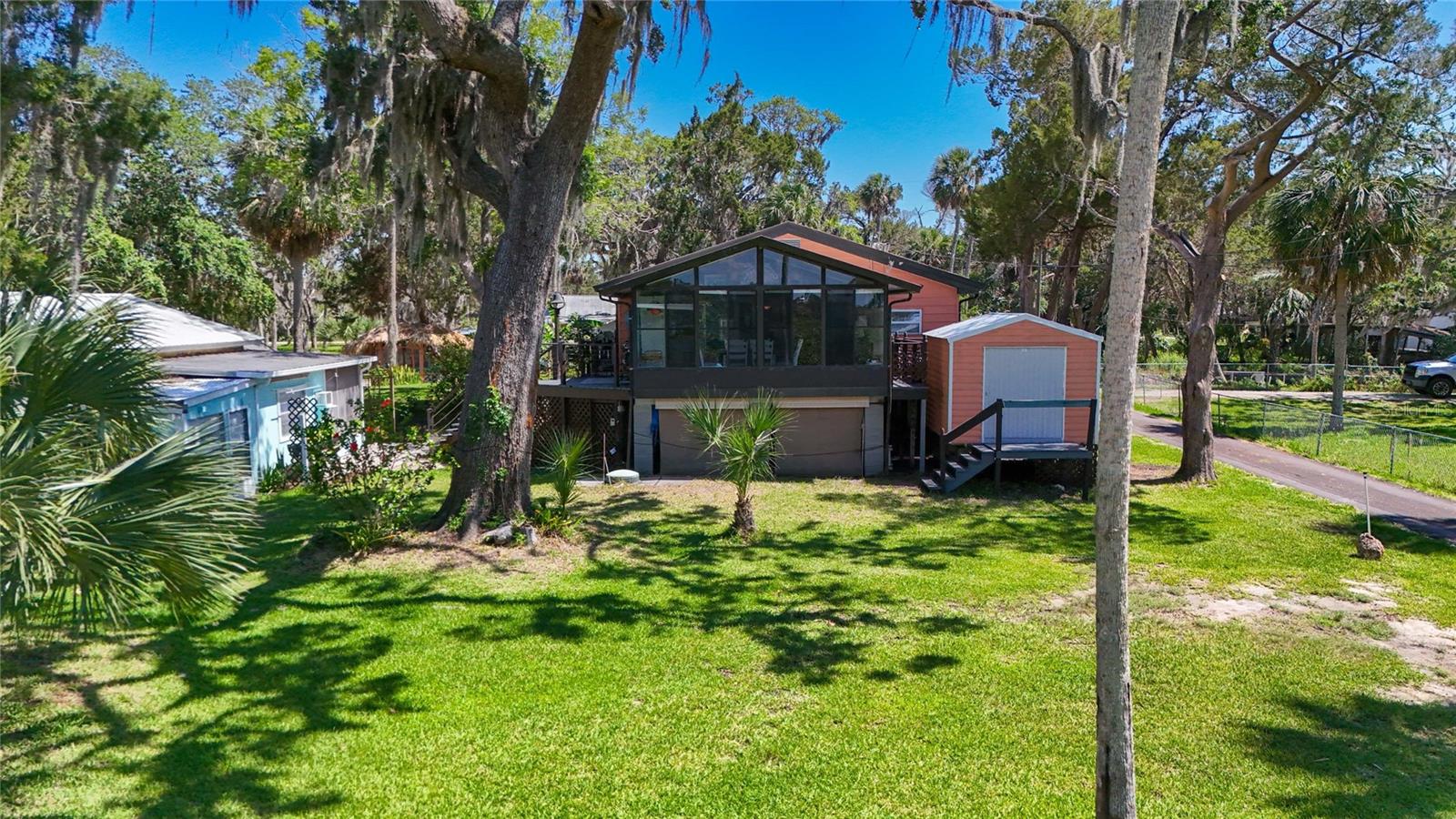 Listing photo id 52 for 13465 Hillbilly Lane