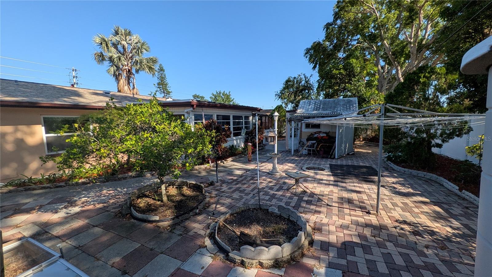 Image 11 of 17 For 1538 Lake Avenue