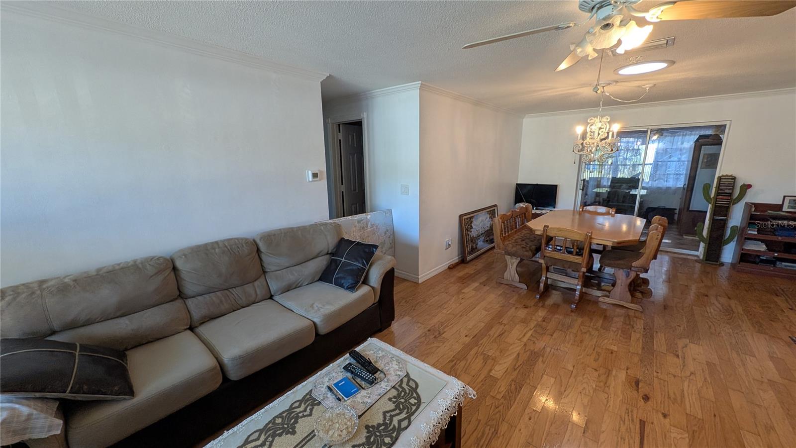 Image 3 of 17 For 1538 Lake Avenue