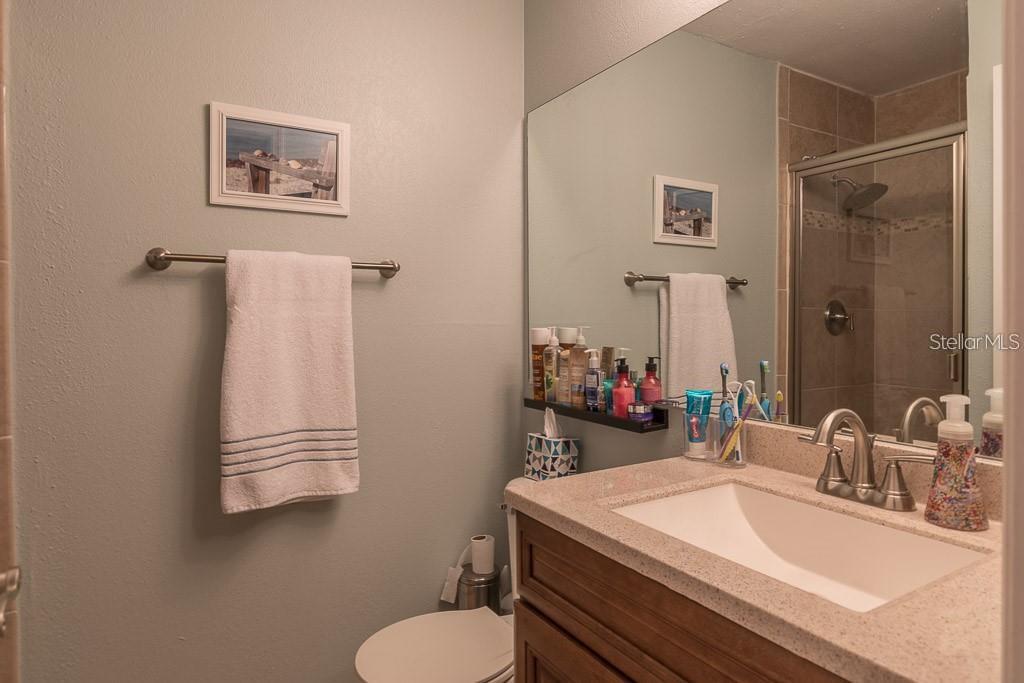 Listing photo id 9 for 12293 Sailwinds Drive 106