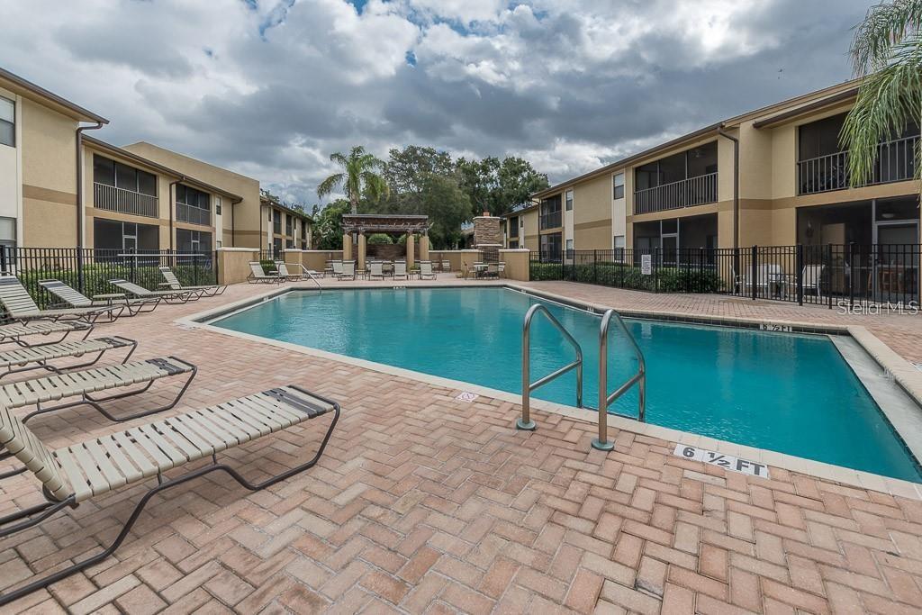 Listing photo id 11 for 12293 Sailwinds Drive 106