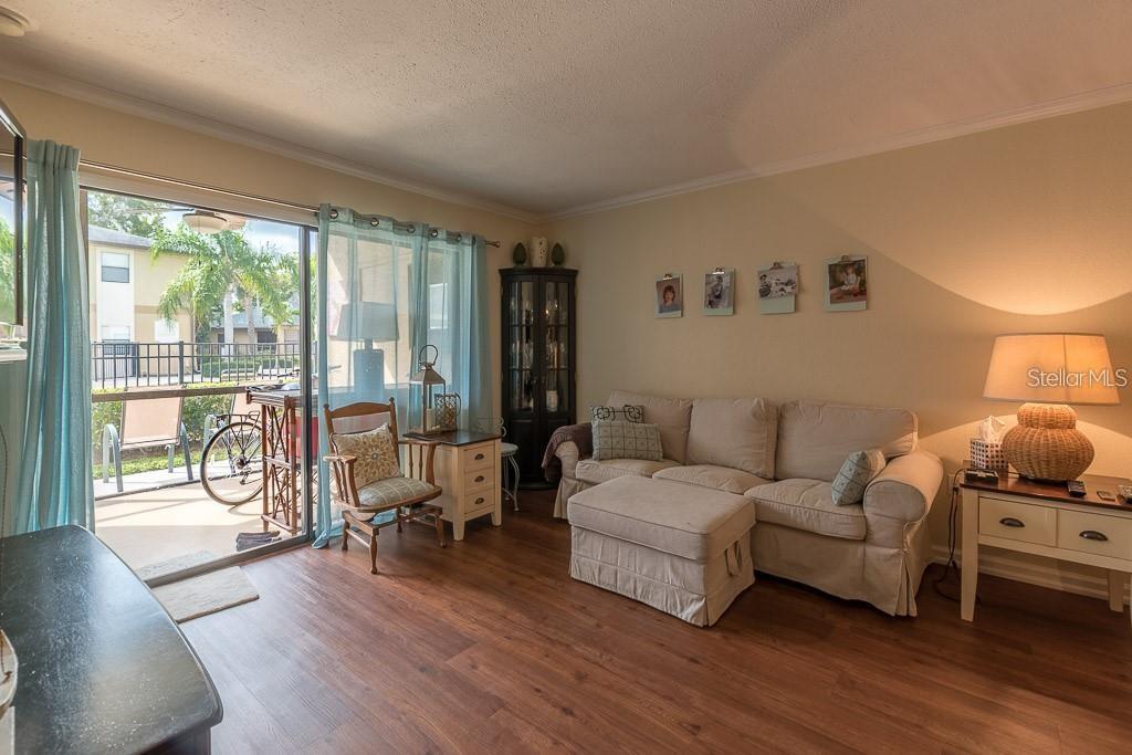 Listing photo id 0 for 12293 Sailwinds Drive 106