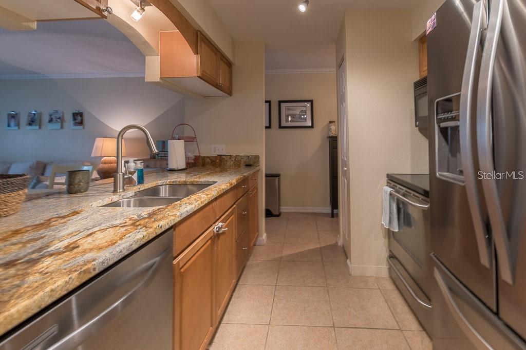 Listing photo id 1 for 12293 Sailwinds Drive 106