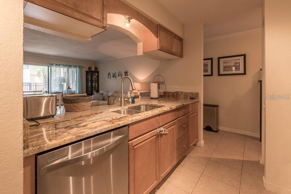 Listing photo id 2 for 12293 Sailwinds Drive 106