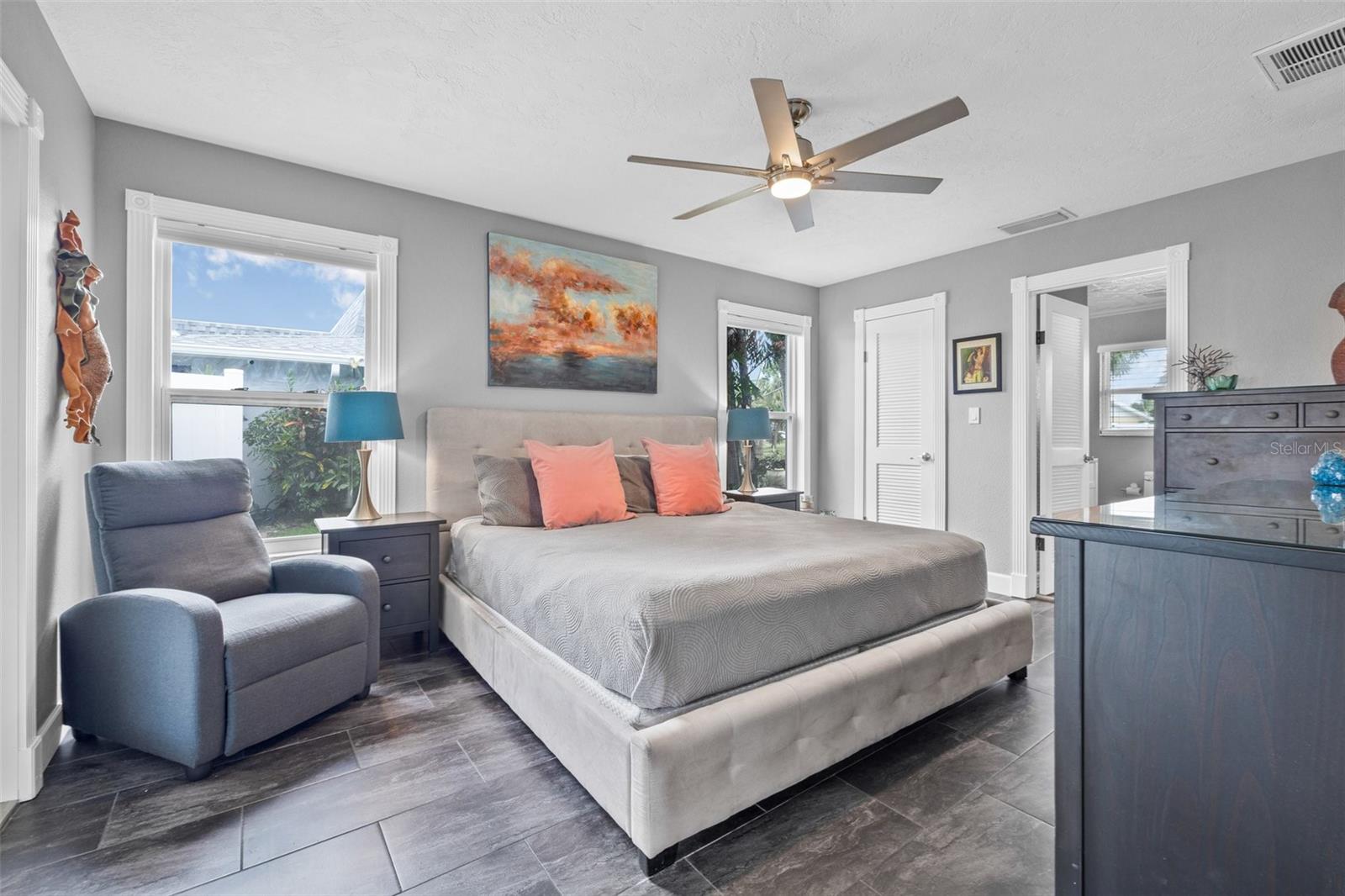 Image 19 of 40 For 5080 43rd Street S