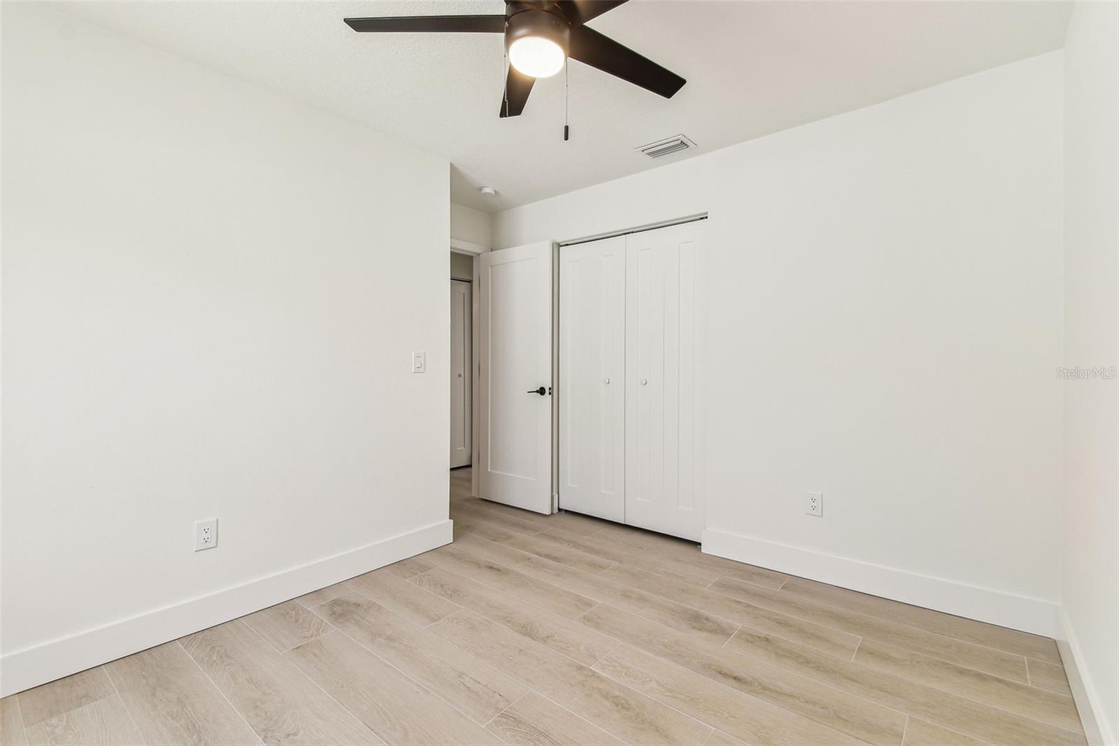 Image 22 of 65 For 13835 Pathfinder Drive