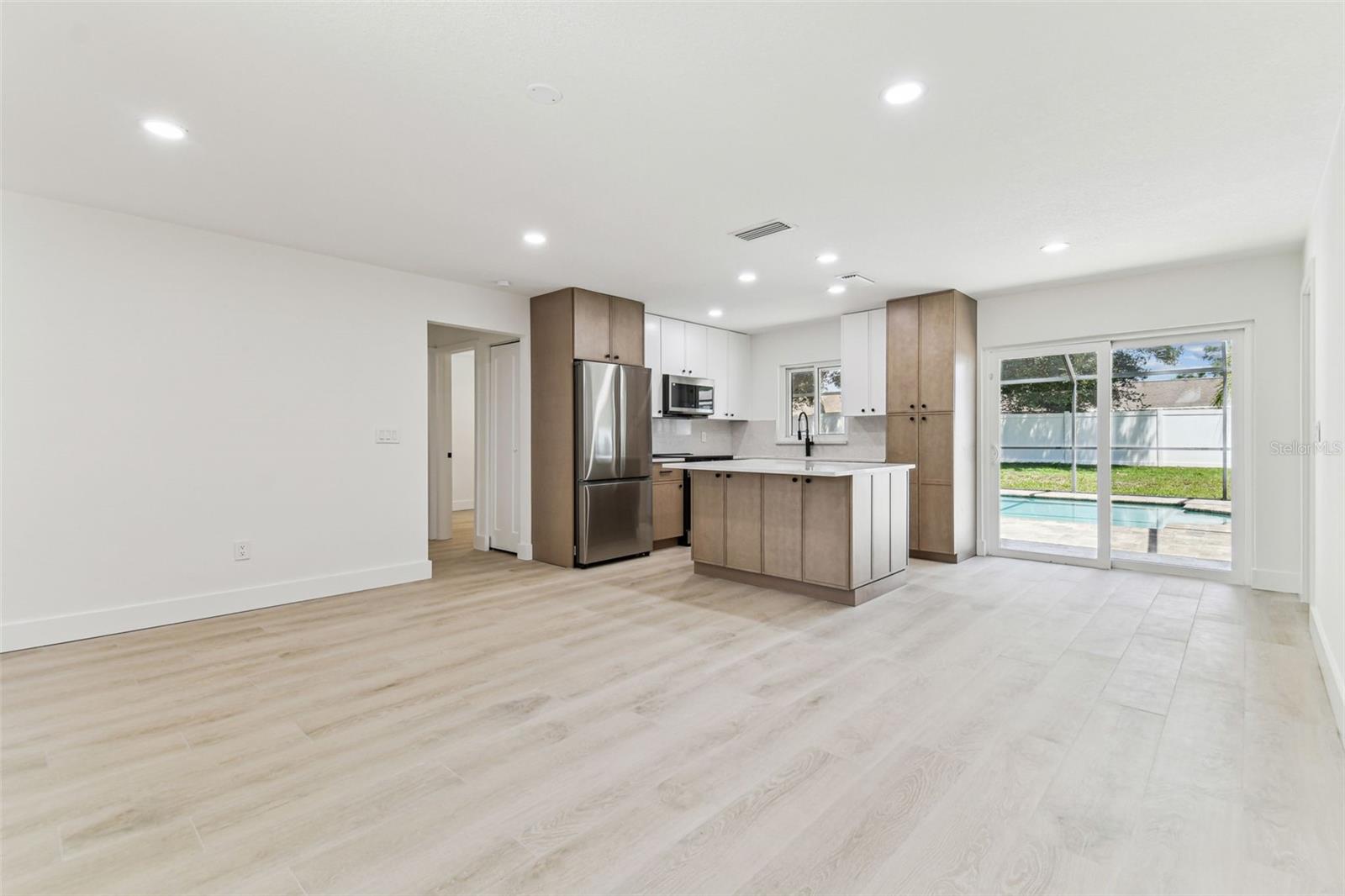 Image 9 of 65 For 13835 Pathfinder Drive