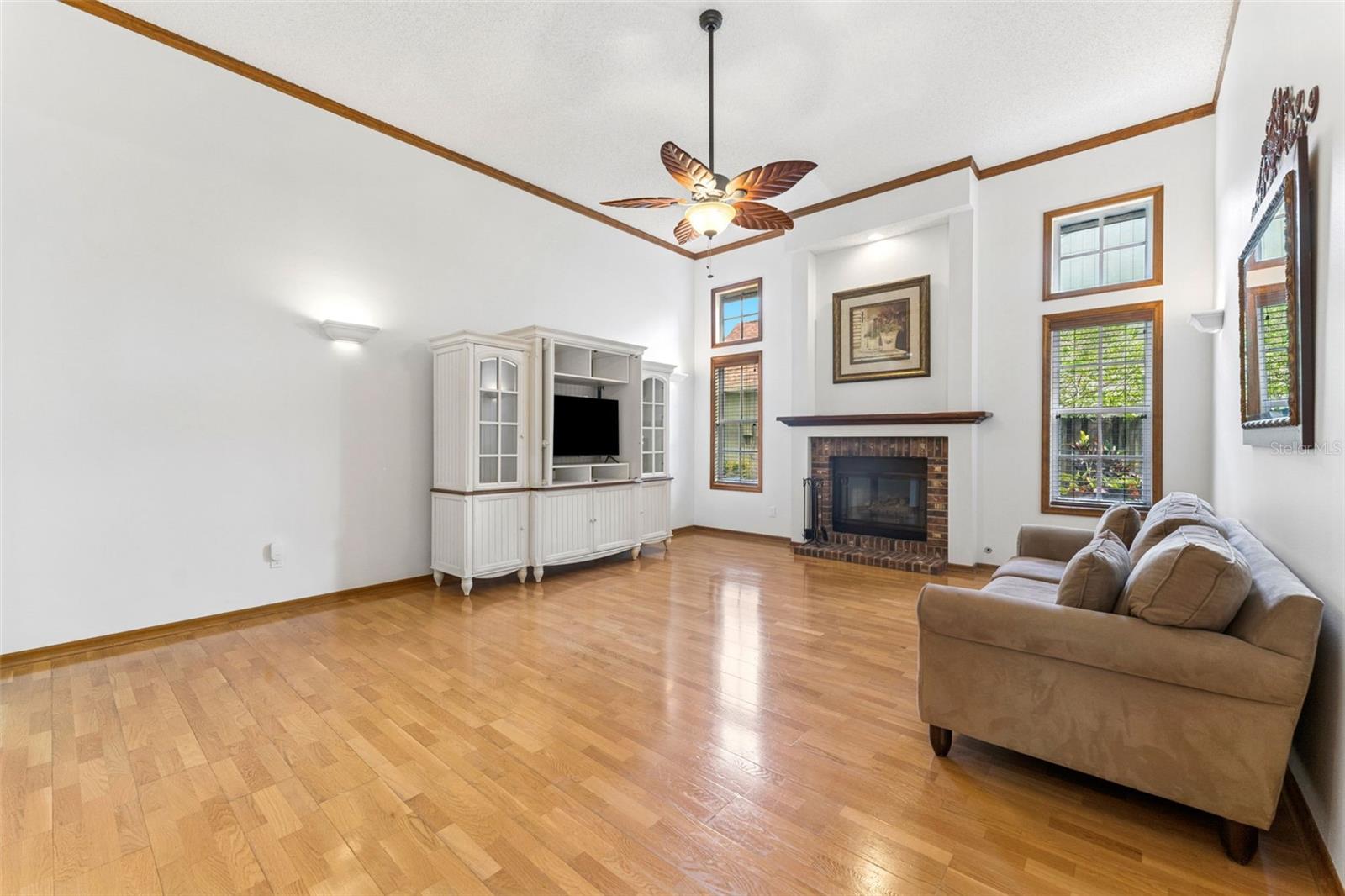 Listing photo id 12 for 15615 Indian Queen Drive