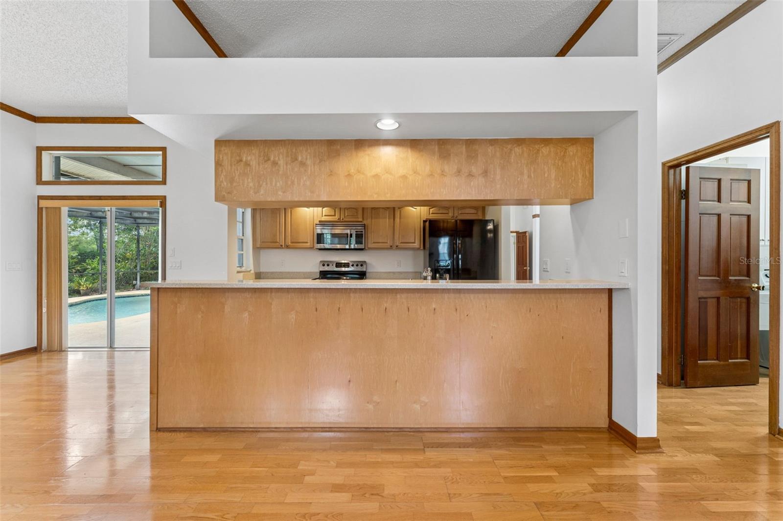 Listing photo id 14 for 15615 Indian Queen Drive