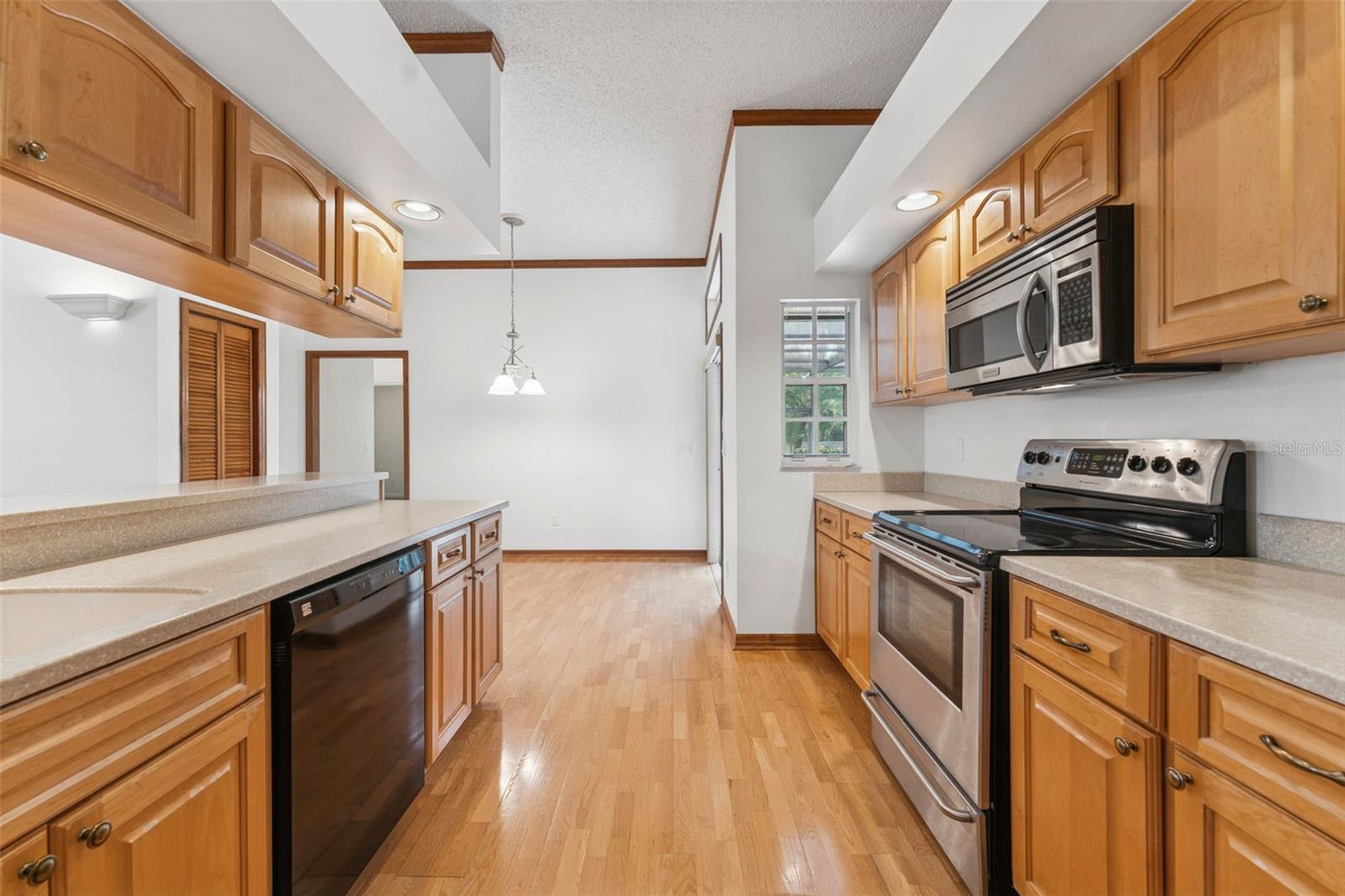 Listing photo id 17 for 15615 Indian Queen Drive
