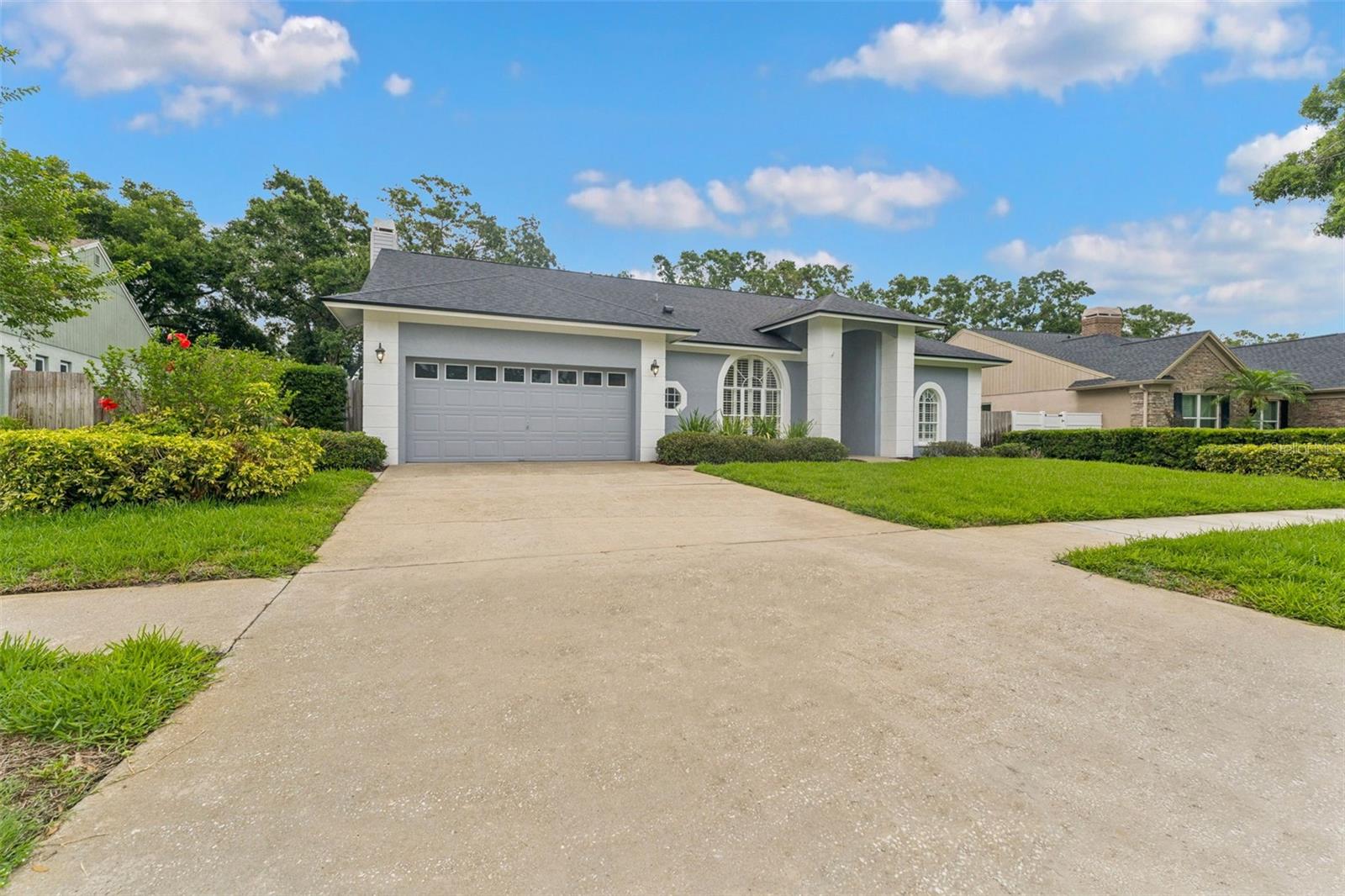 Listing photo id 0 for 15615 Indian Queen Drive