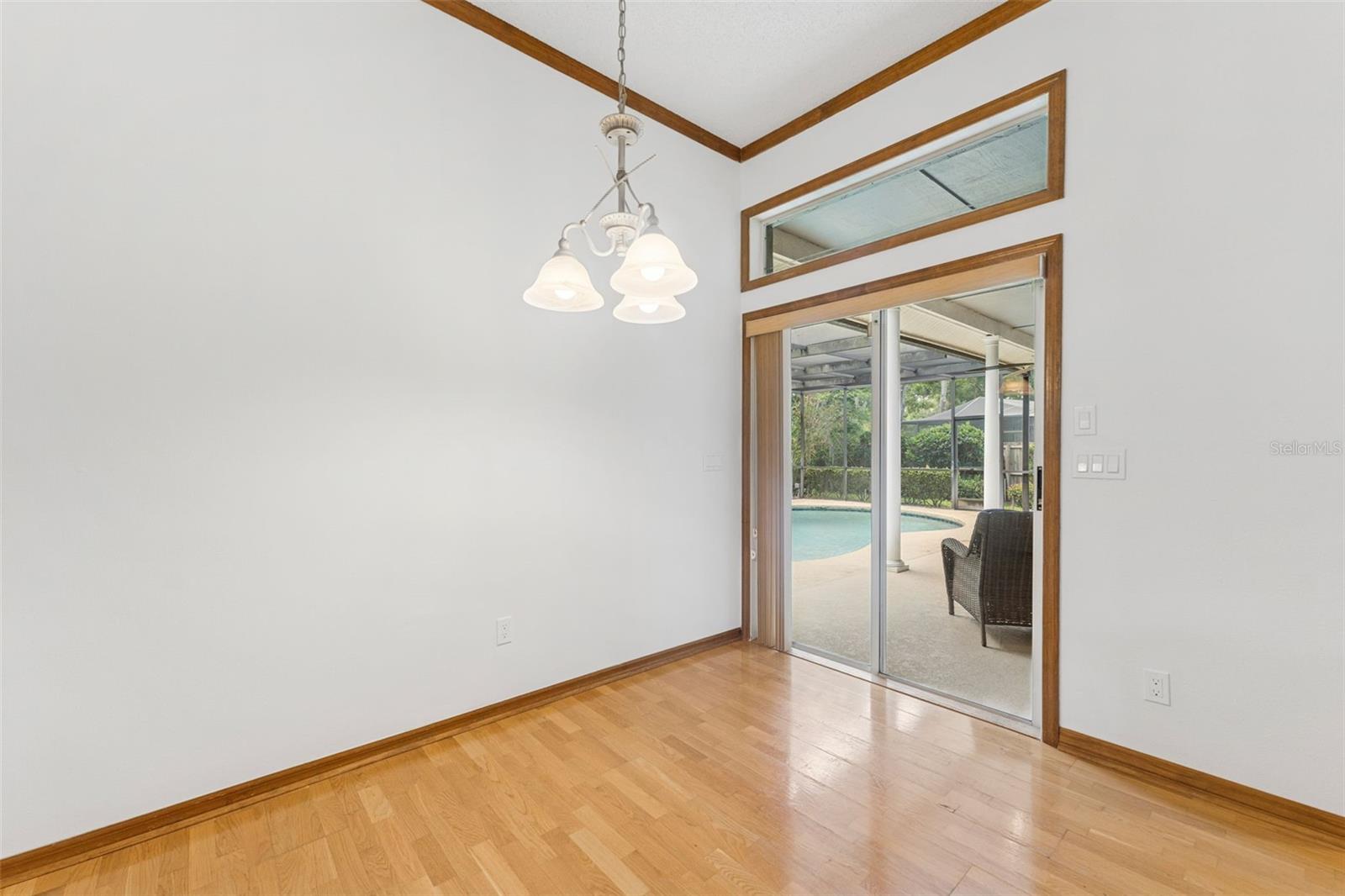 Listing photo id 18 for 15615 Indian Queen Drive