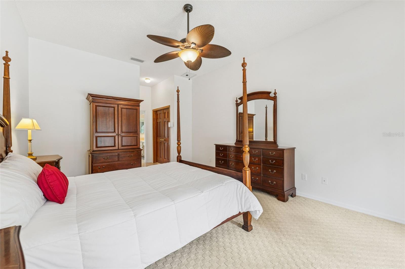 Listing photo id 20 for 15615 Indian Queen Drive