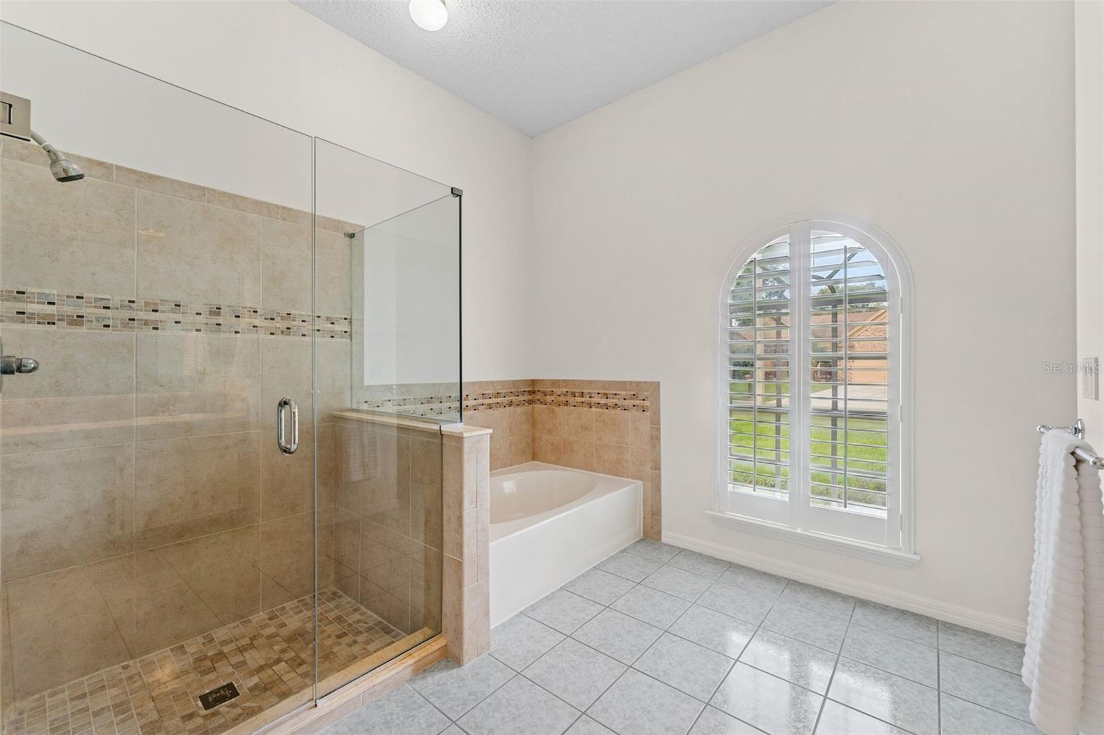 Listing photo id 22 for 15615 Indian Queen Drive