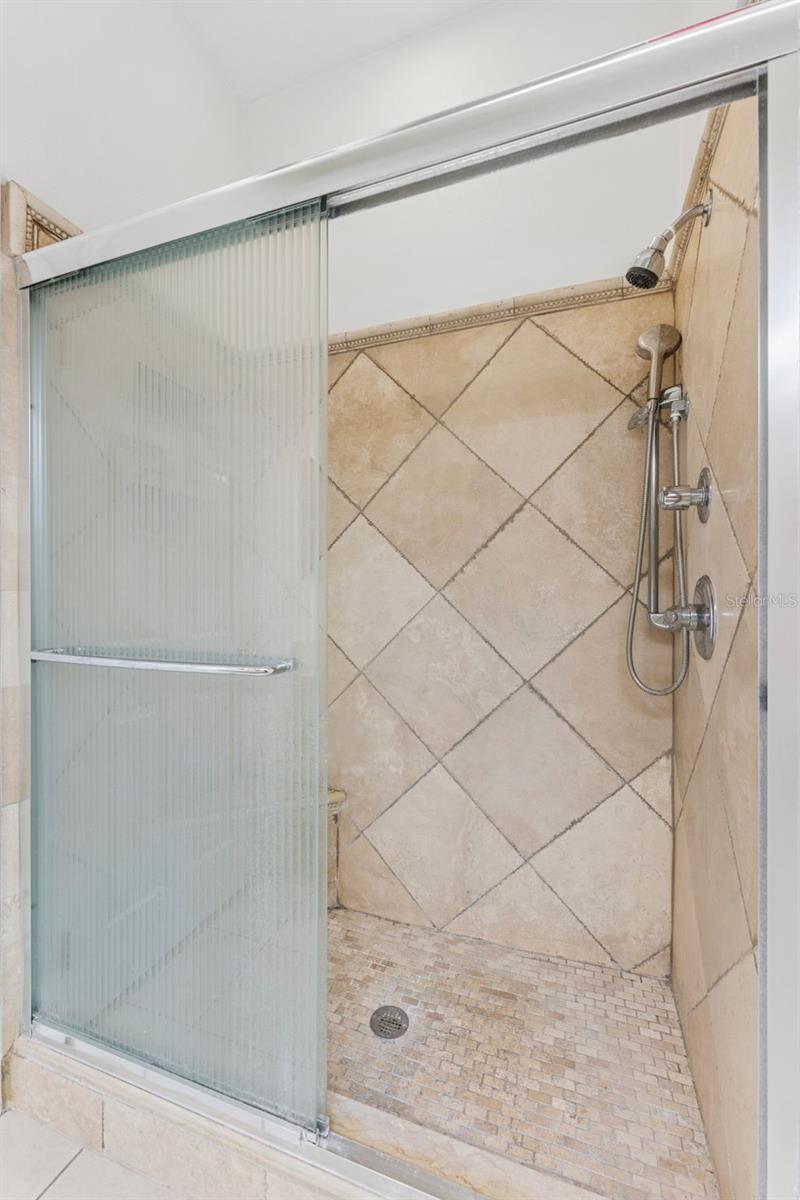 Listing photo id 27 for 15615 Indian Queen Drive