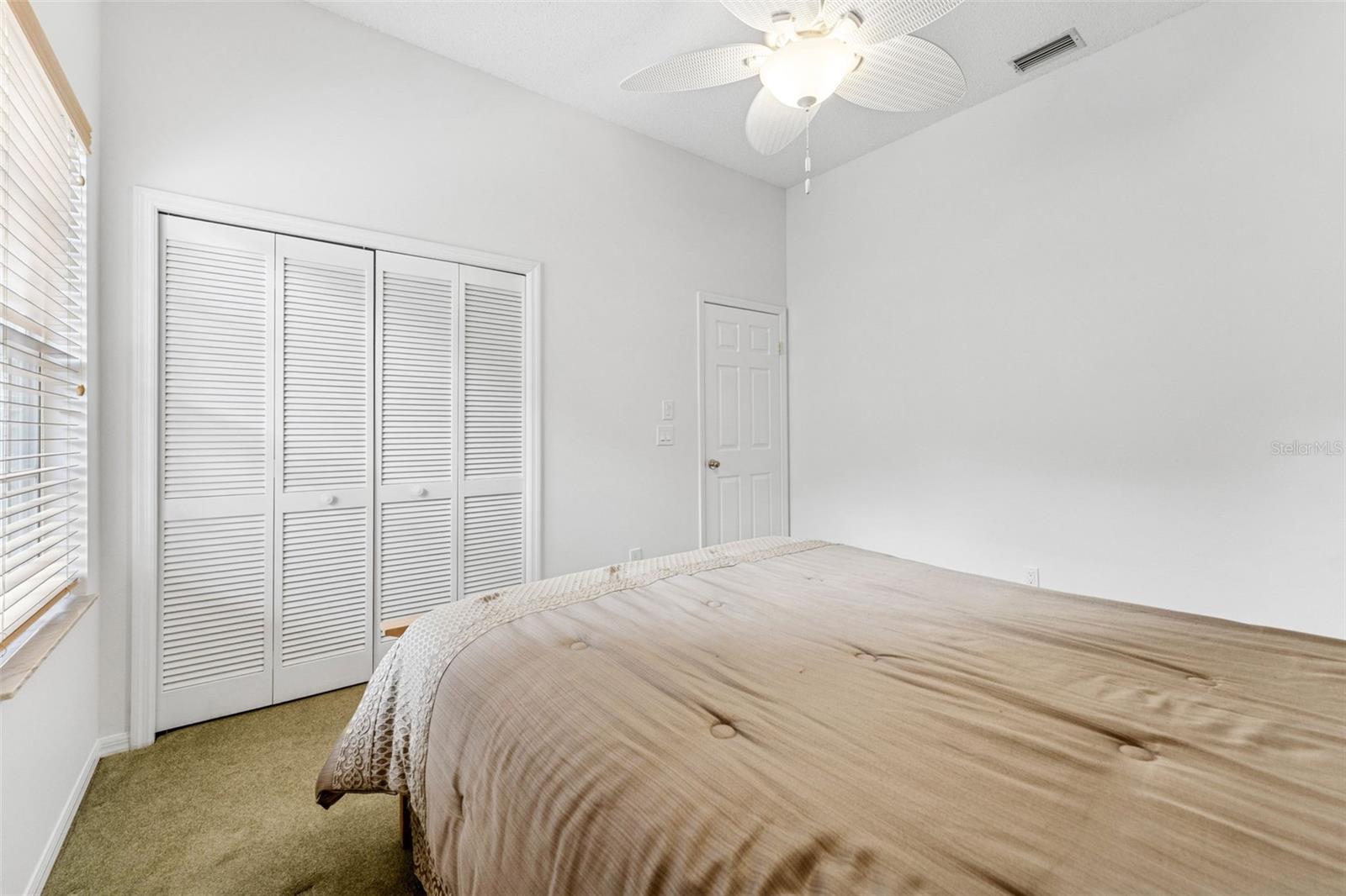 Listing photo id 29 for 15615 Indian Queen Drive