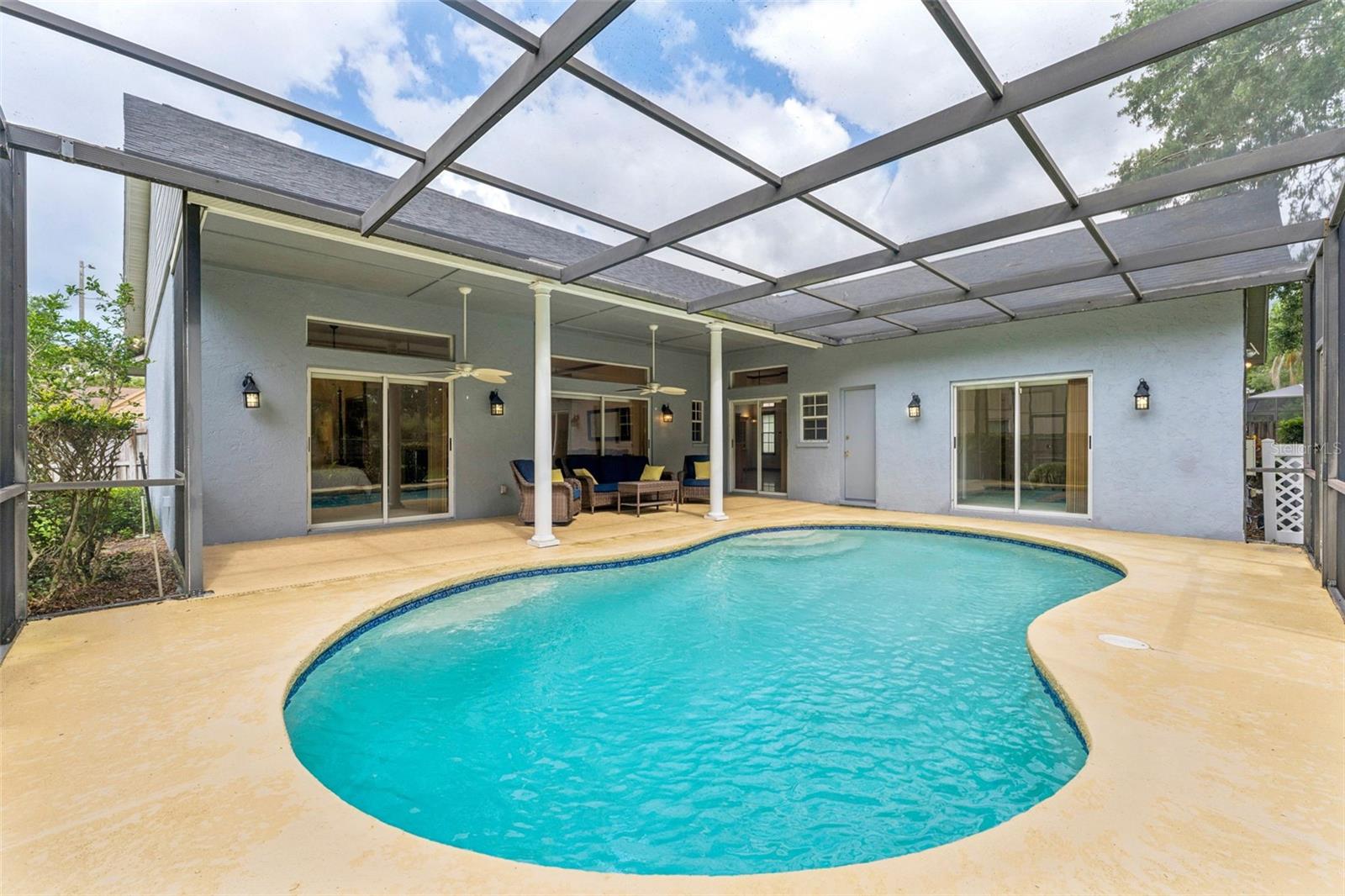 Listing photo id 36 for 15615 Indian Queen Drive