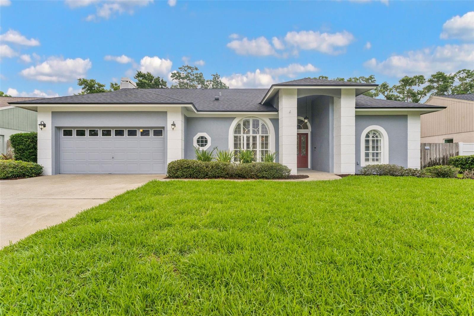 Listing photo id 2 for 15615 Indian Queen Drive
