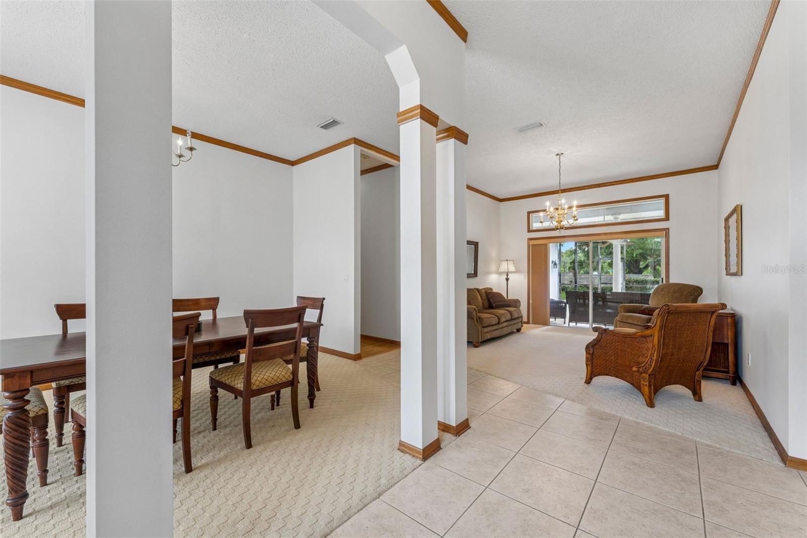 Listing photo id 5 for 15615 Indian Queen Drive