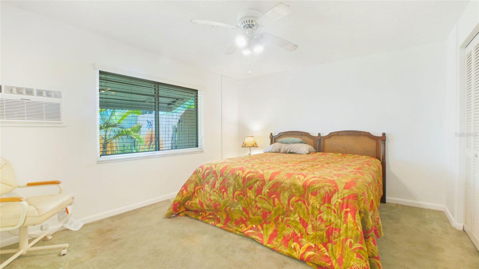 Image 12 of 31 For 5835 29th Avenue N