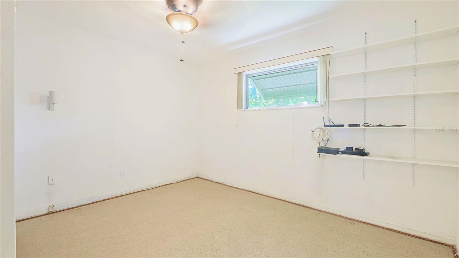 Image 18 of 31 For 5835 29th Avenue N