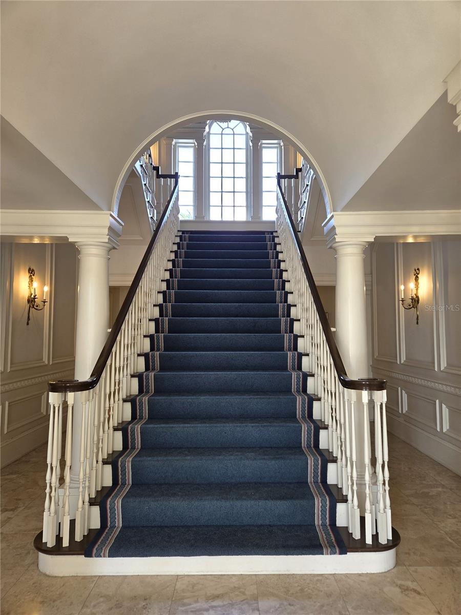 Listing photo id 15 for 5002 Shore Crest Circle