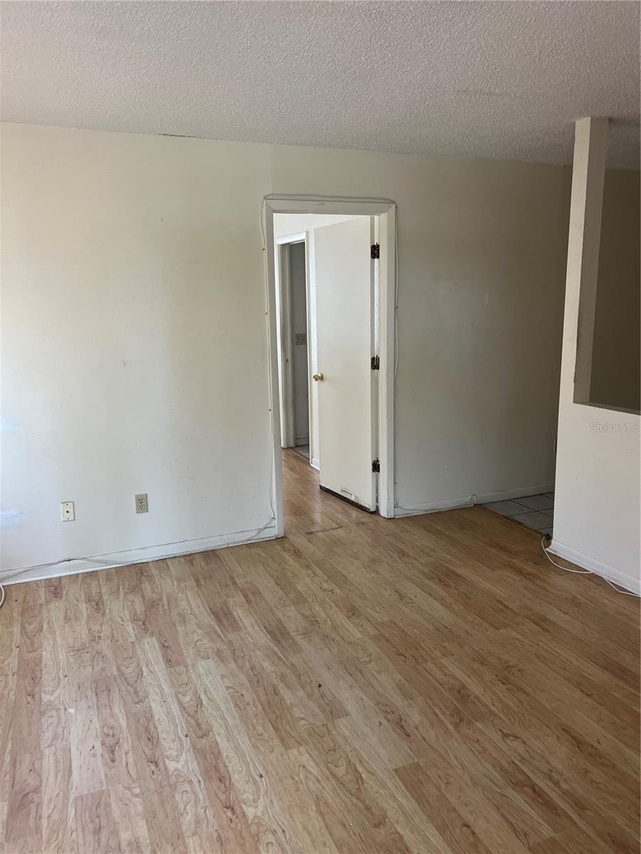 Image 4 of 9 For 6047 & 6049 32nd Street N