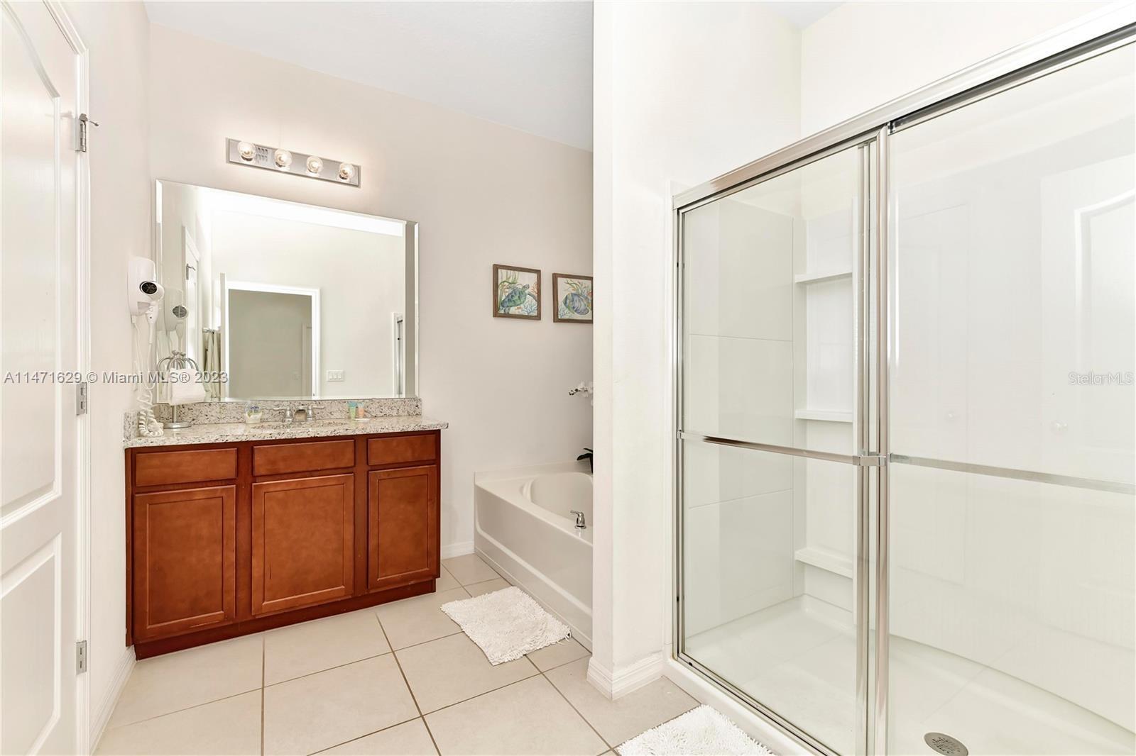 Image 16 of 39 For 5247 Wildwood Way