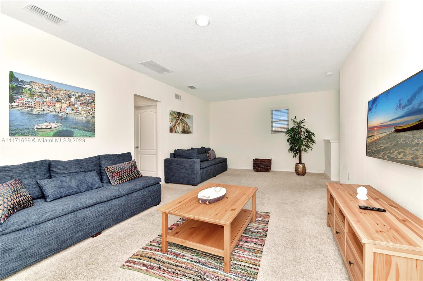 Image 23 of 39 For 5247 Wildwood Way