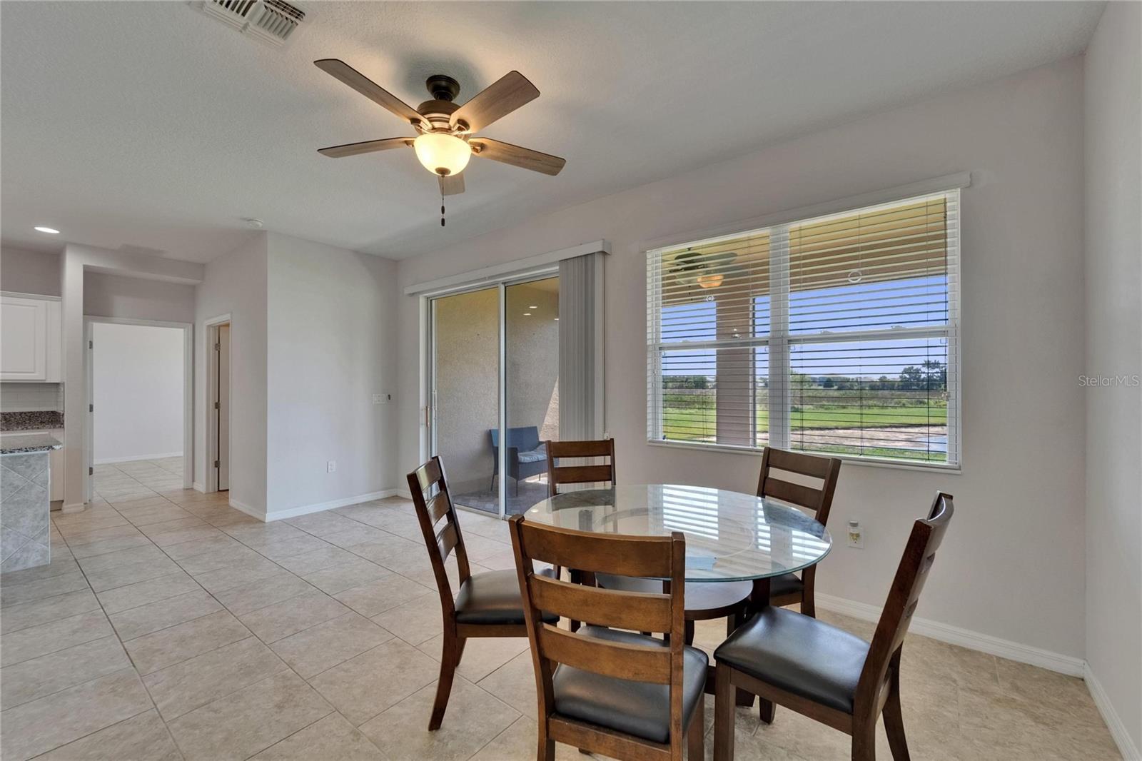 Image 14 of 36 For 2612 Canyon Crest Drive