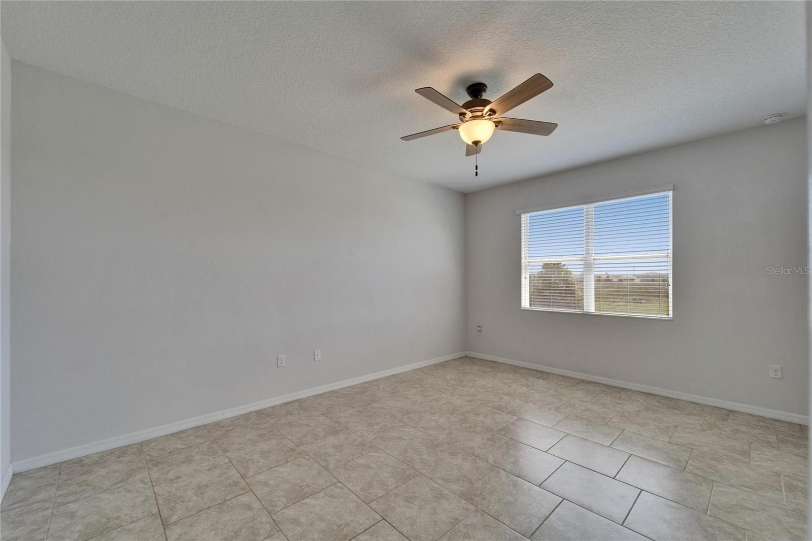 Image 16 of 36 For 2612 Canyon Crest Drive