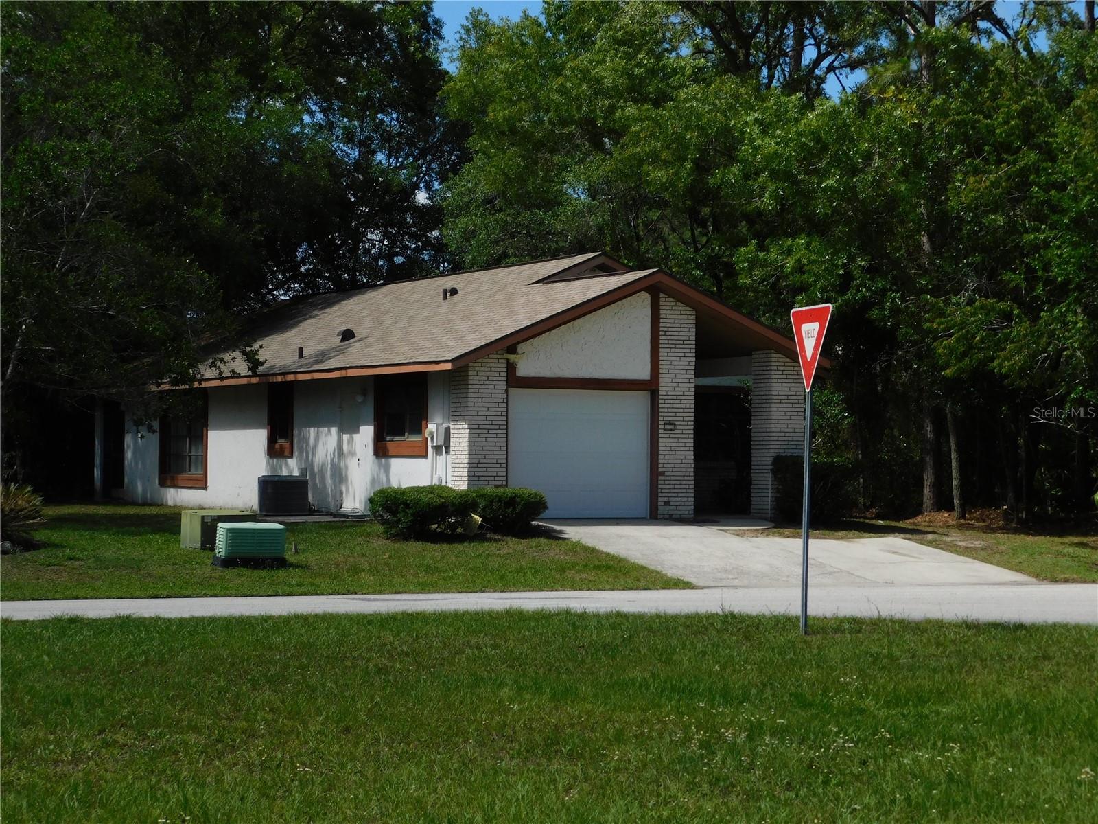 Image 7 of 57 For 56 Golfview Drive
