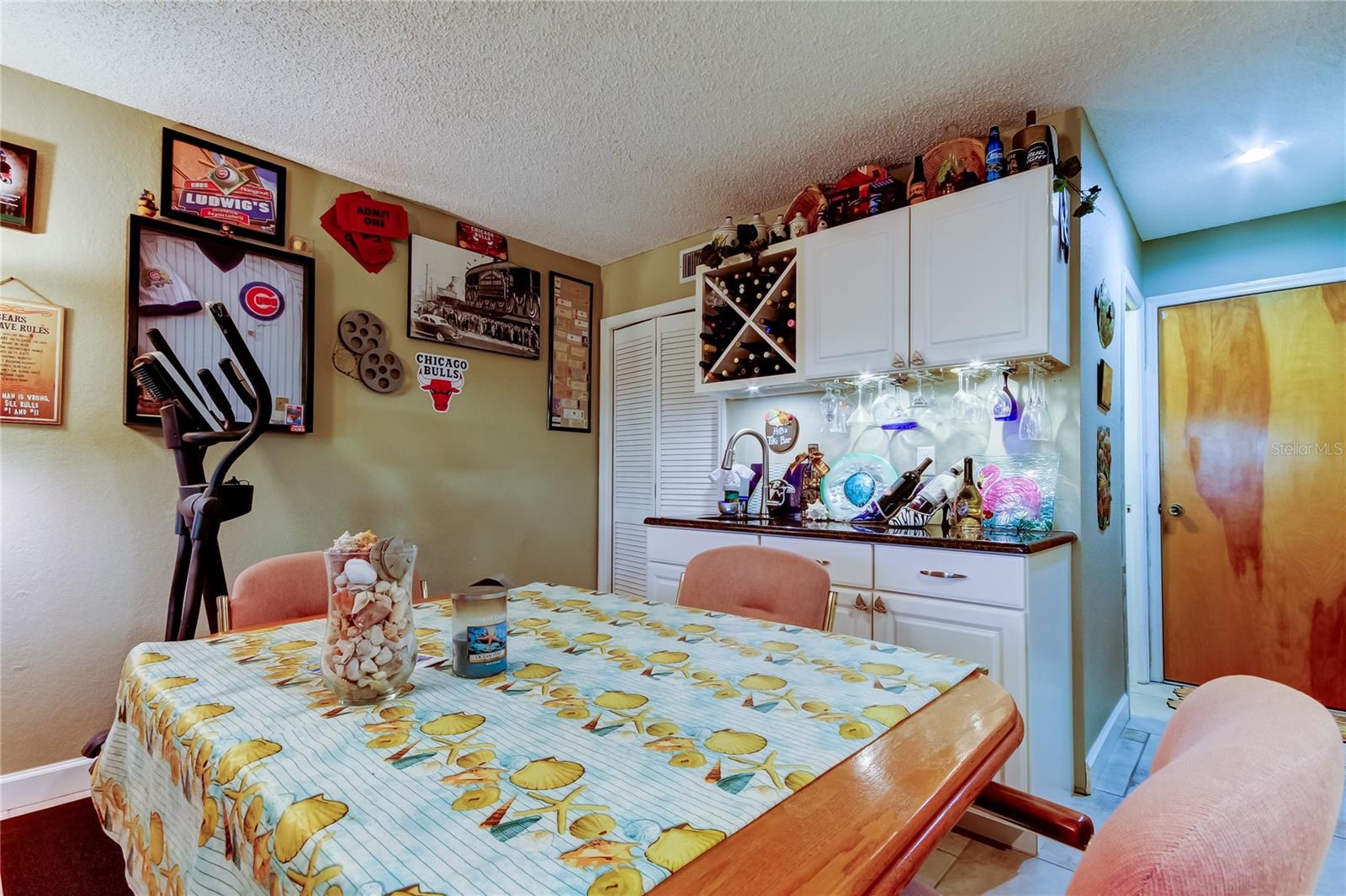 Image 50 of 75 For 9484 Tara Cay Court 8