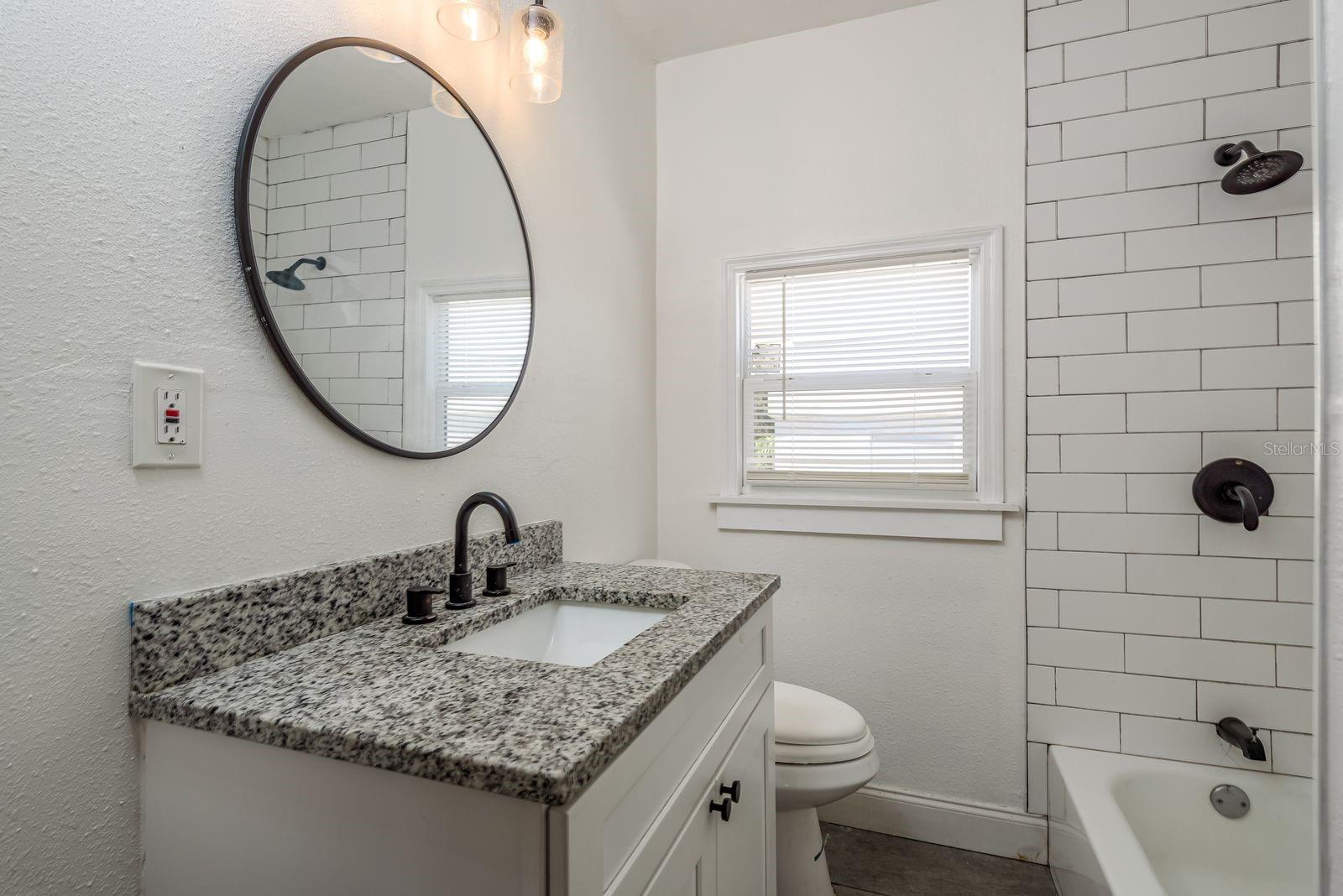 Image 10 of 29 For 2911 16th Avenue S A
