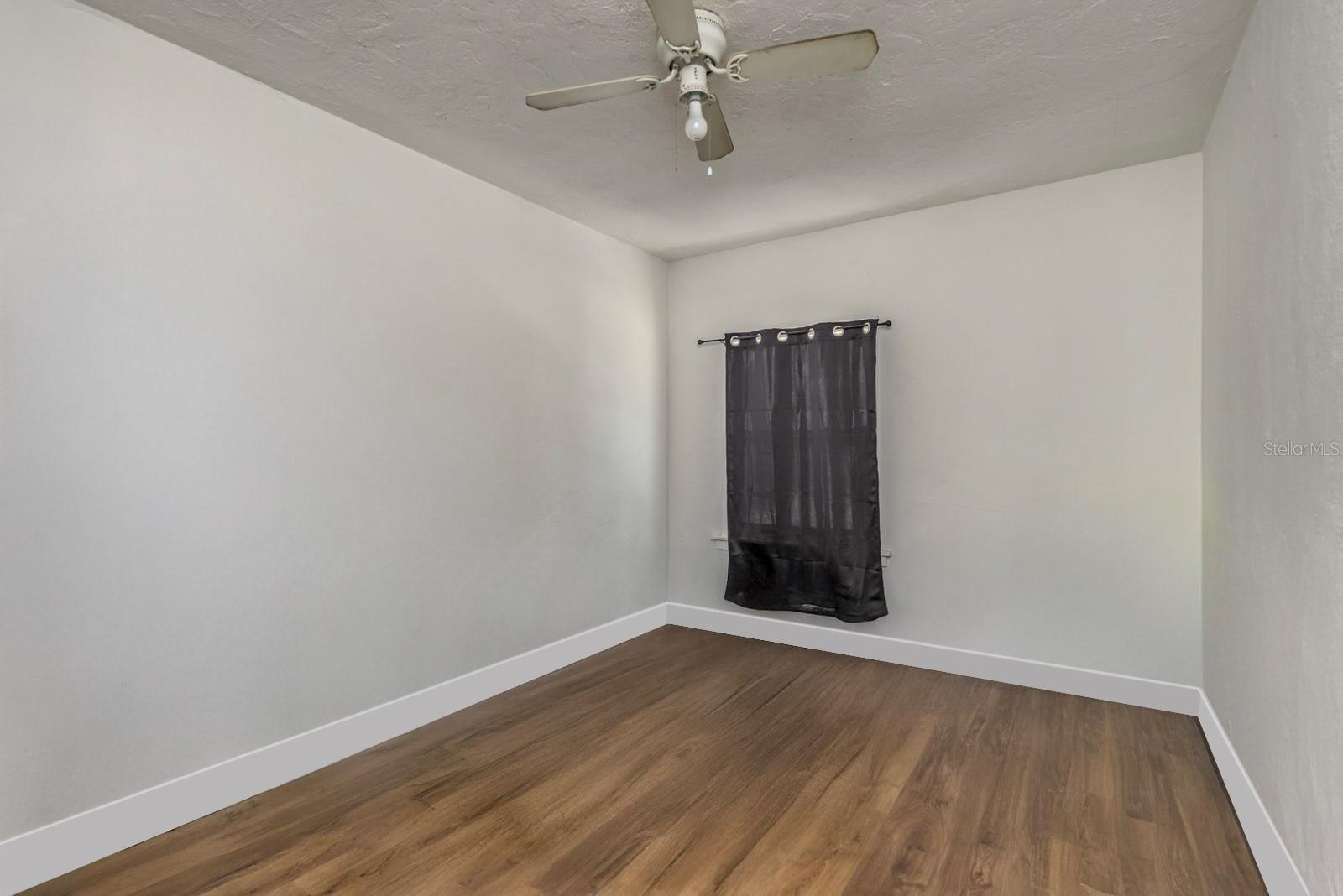 Image 20 of 29 For 2911 16th Avenue S A