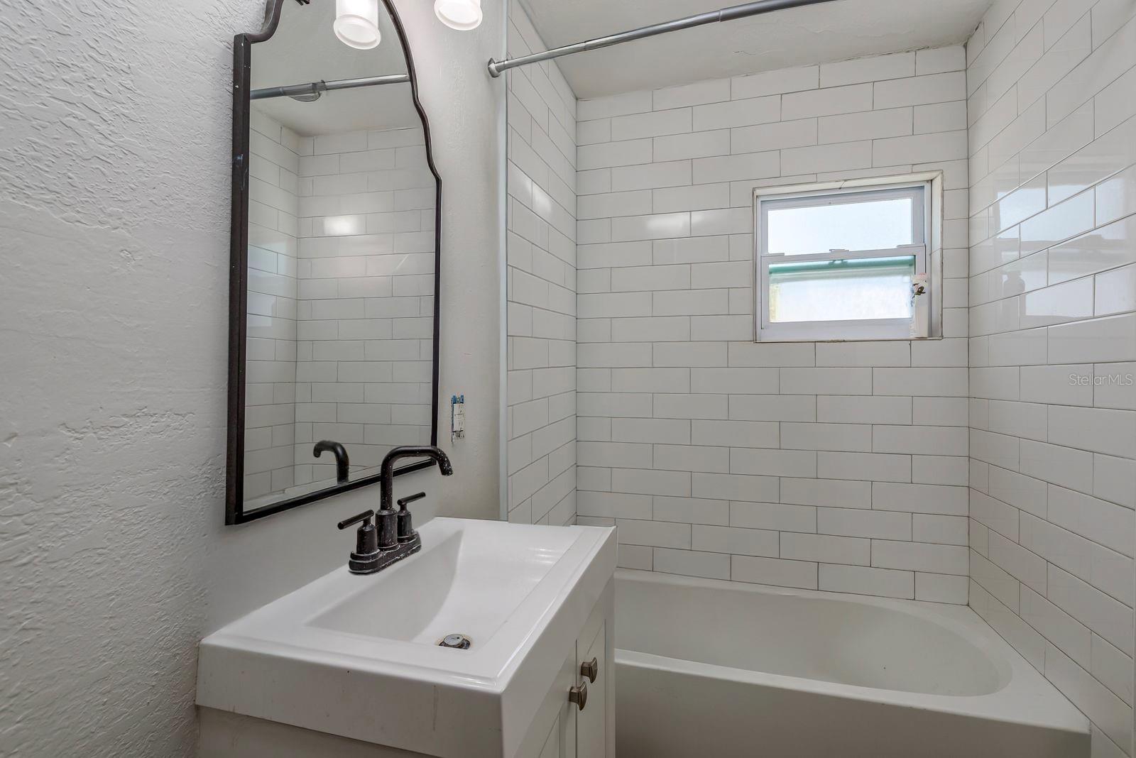 Image 22 of 29 For 2911 16th Avenue S A