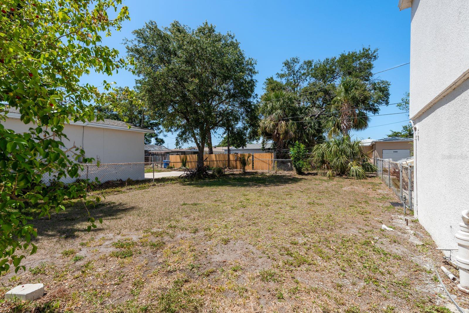 Image 25 of 29 For 2911 16th Avenue S A